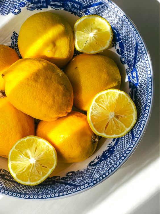 Bright Lemons In Traditional Blue China Bowl Free Stock Photo bright-lemons-in-traditional-blue-china-bowl-free-stock-photo
