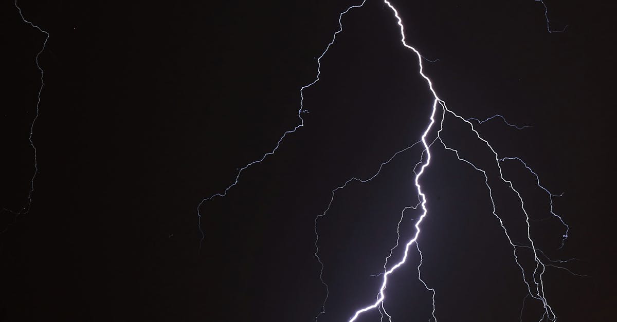 新觀測科技捕捉驚人巨型閃電 跨越三州長達829公里