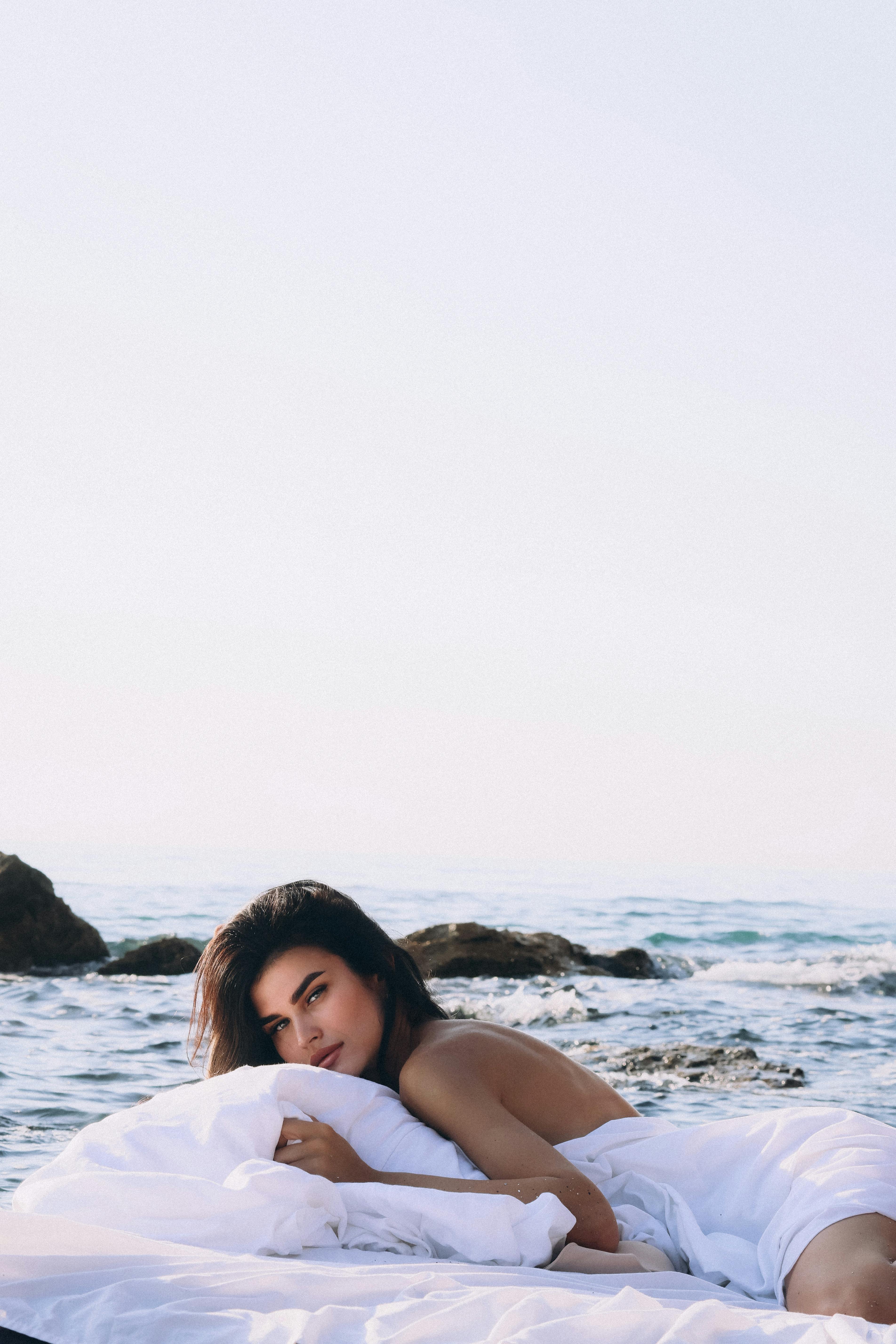 Naked+Men+On+The+Beach Photos, Download The BEST Free Naked+Men+On+The