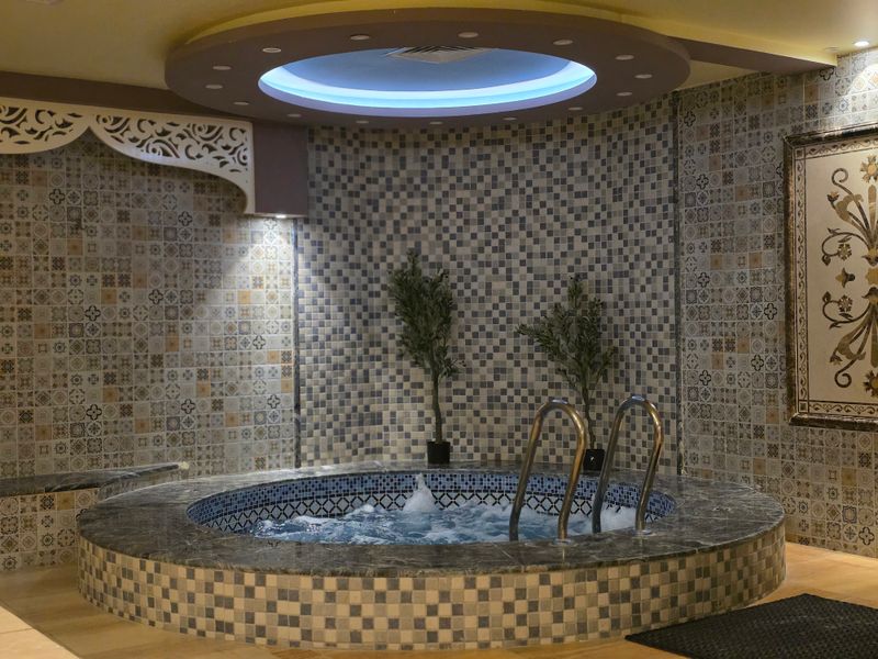 Jacuzzi