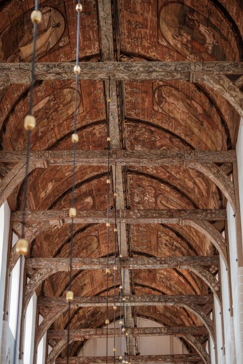 Free Intricate wooden vaulted ceiling with gothic architecture in Naarden, Netherlands. Perfect for architectural enthusiasts. Stock Photo