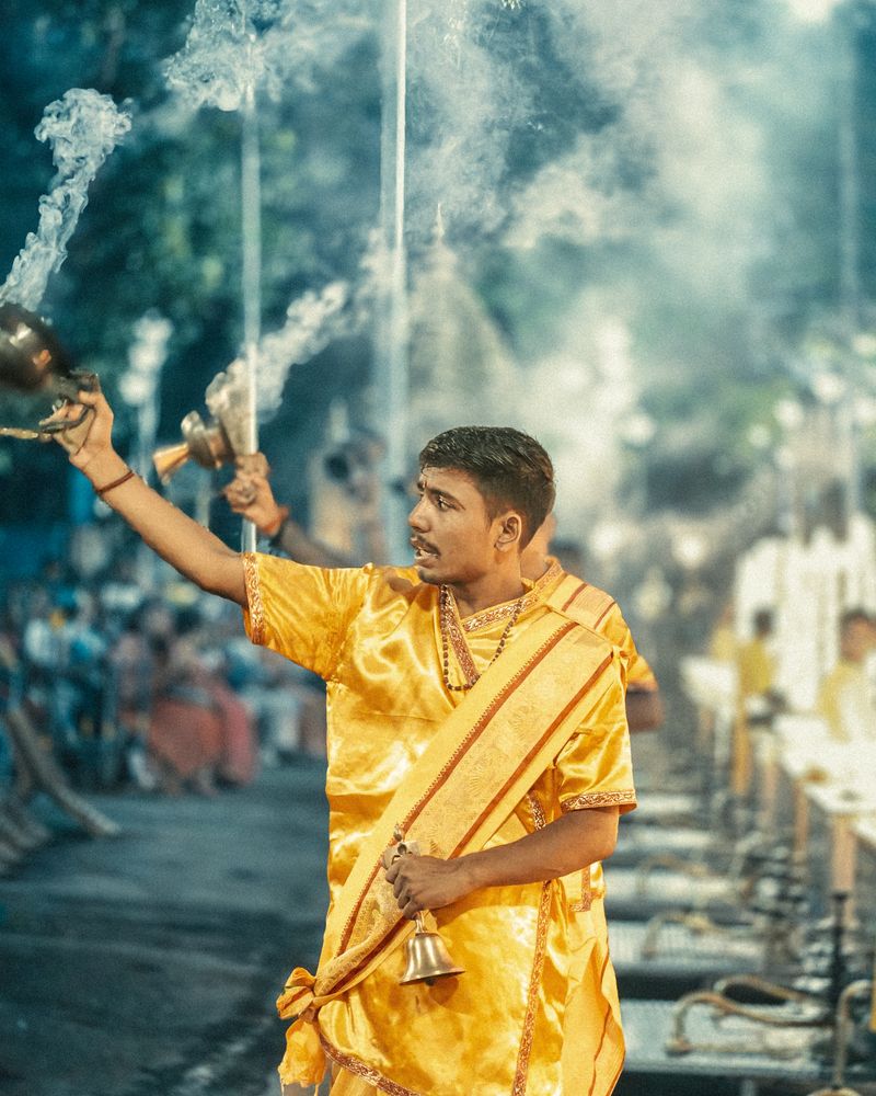 Pandit booking