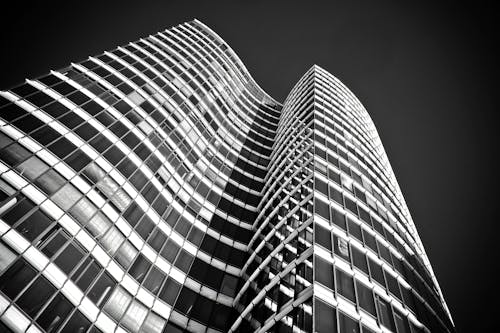無料 高層ビルのローアングルビュー 写真素材
