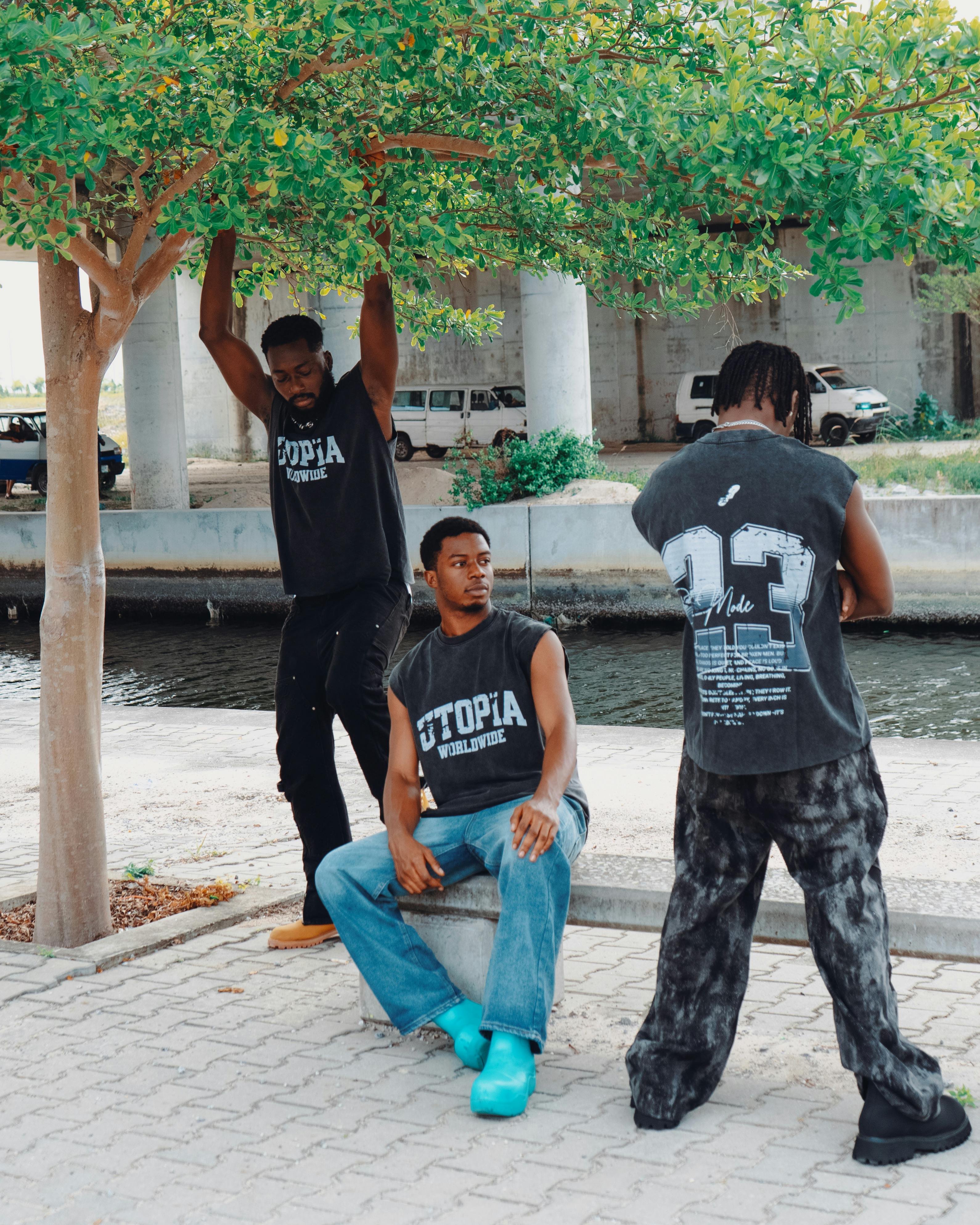 Friends in casual streetwear — relaxed fashion style 2026