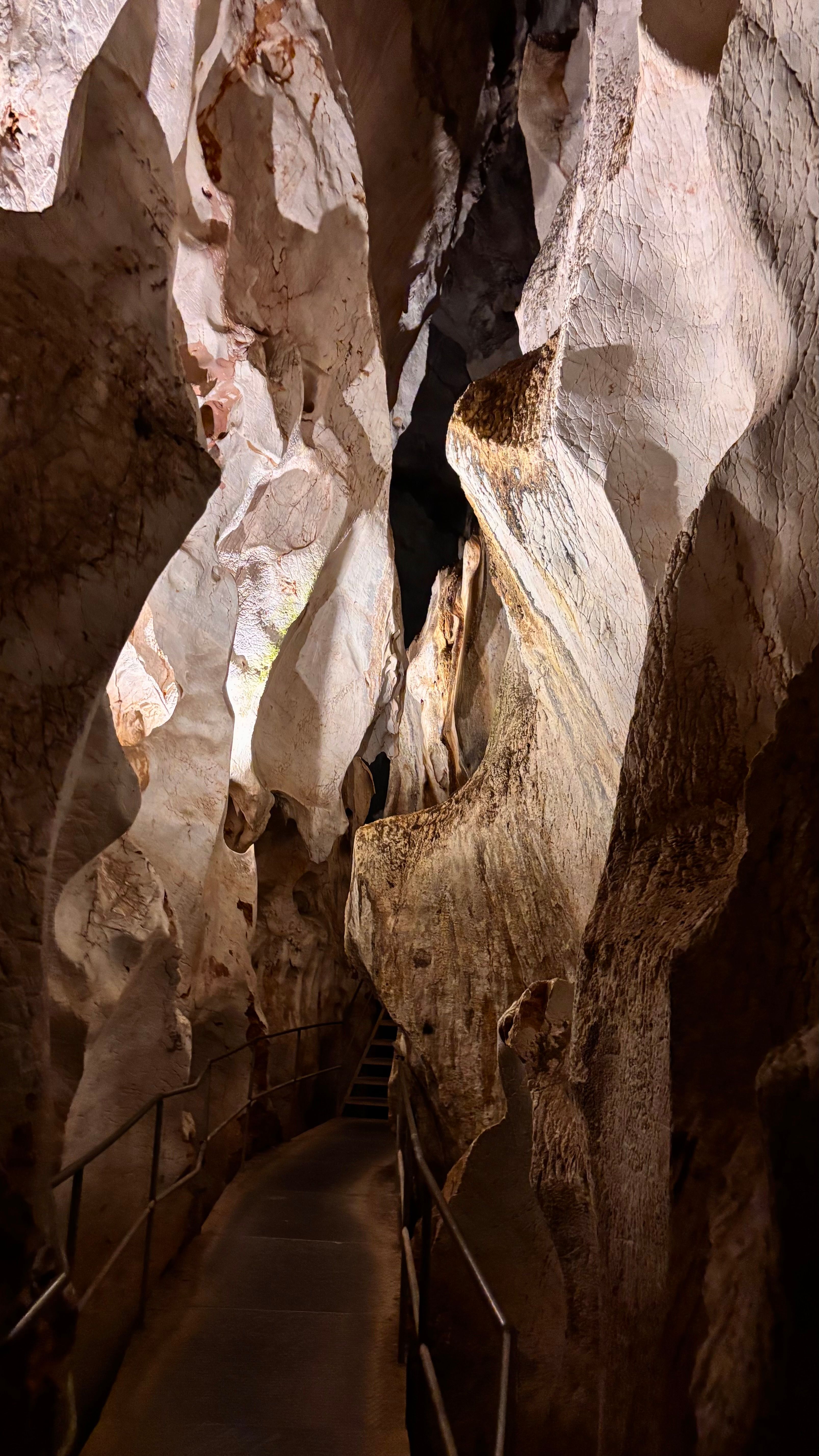 Stunning Natural Limestone Cave Passageway Shot · Free Stock Photo