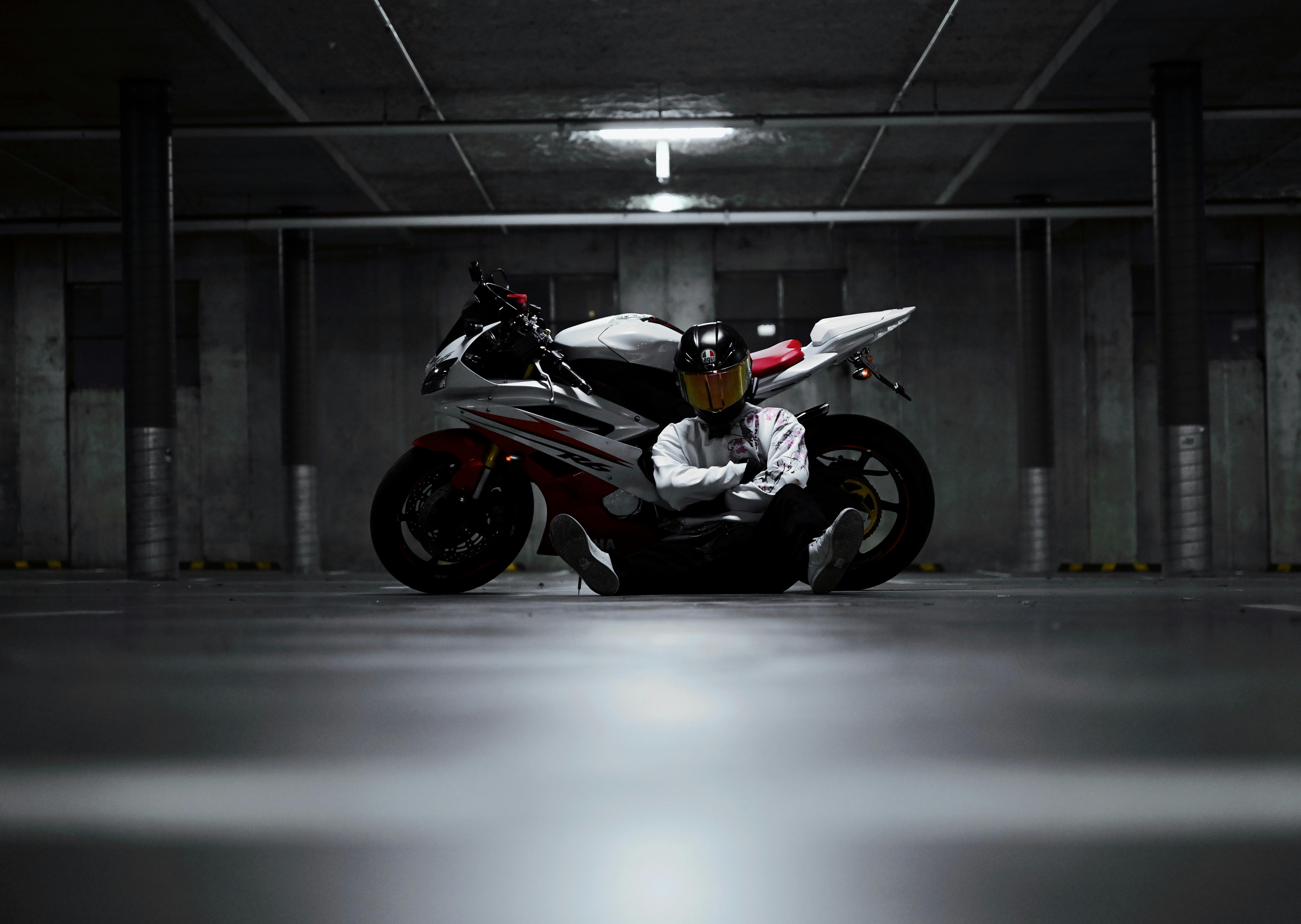 motorcycles & powersports s.r.o motorcycle powersports show — Photo by ΘSWΛLD on Pexels