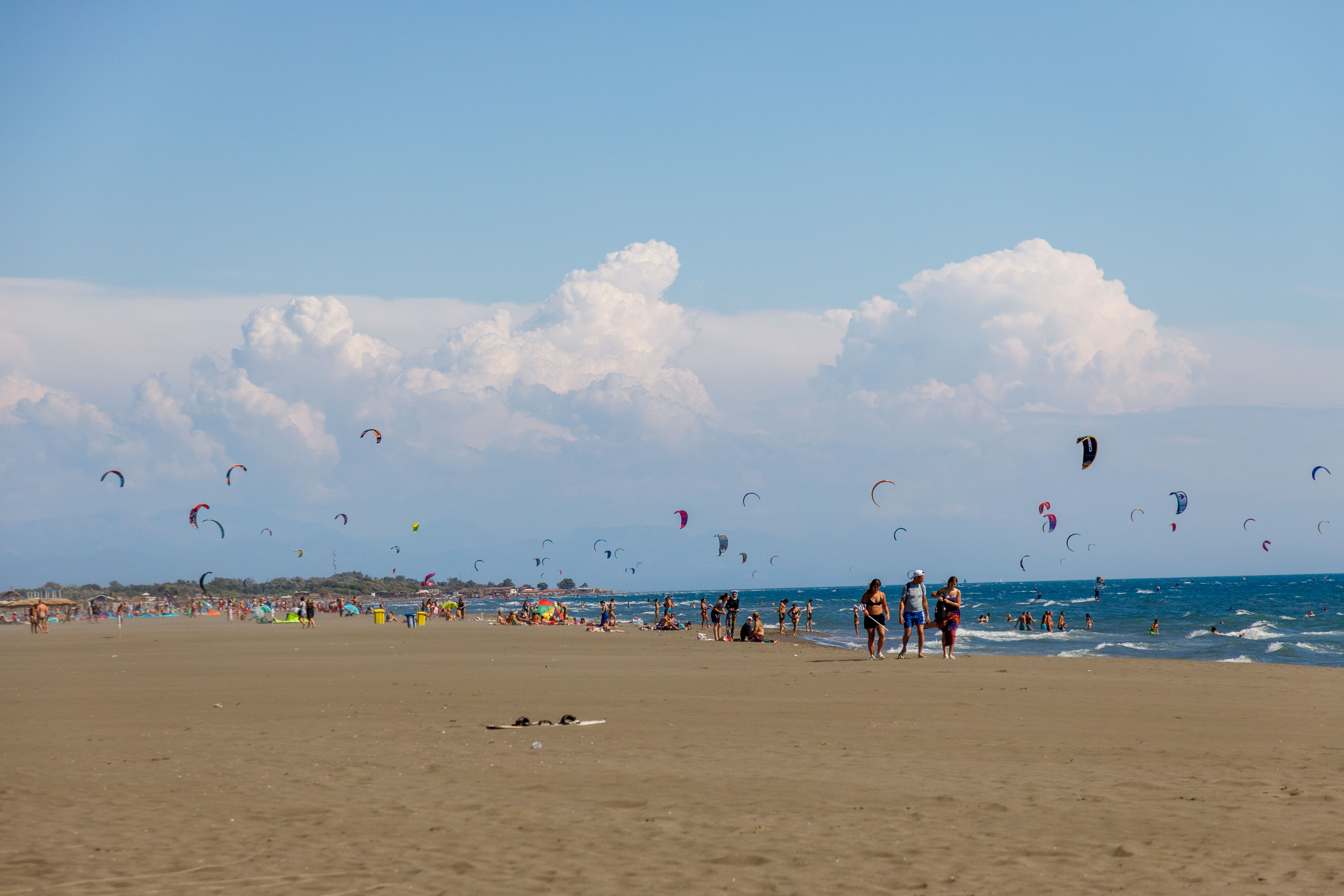Kitesurfing na Velika Plaža