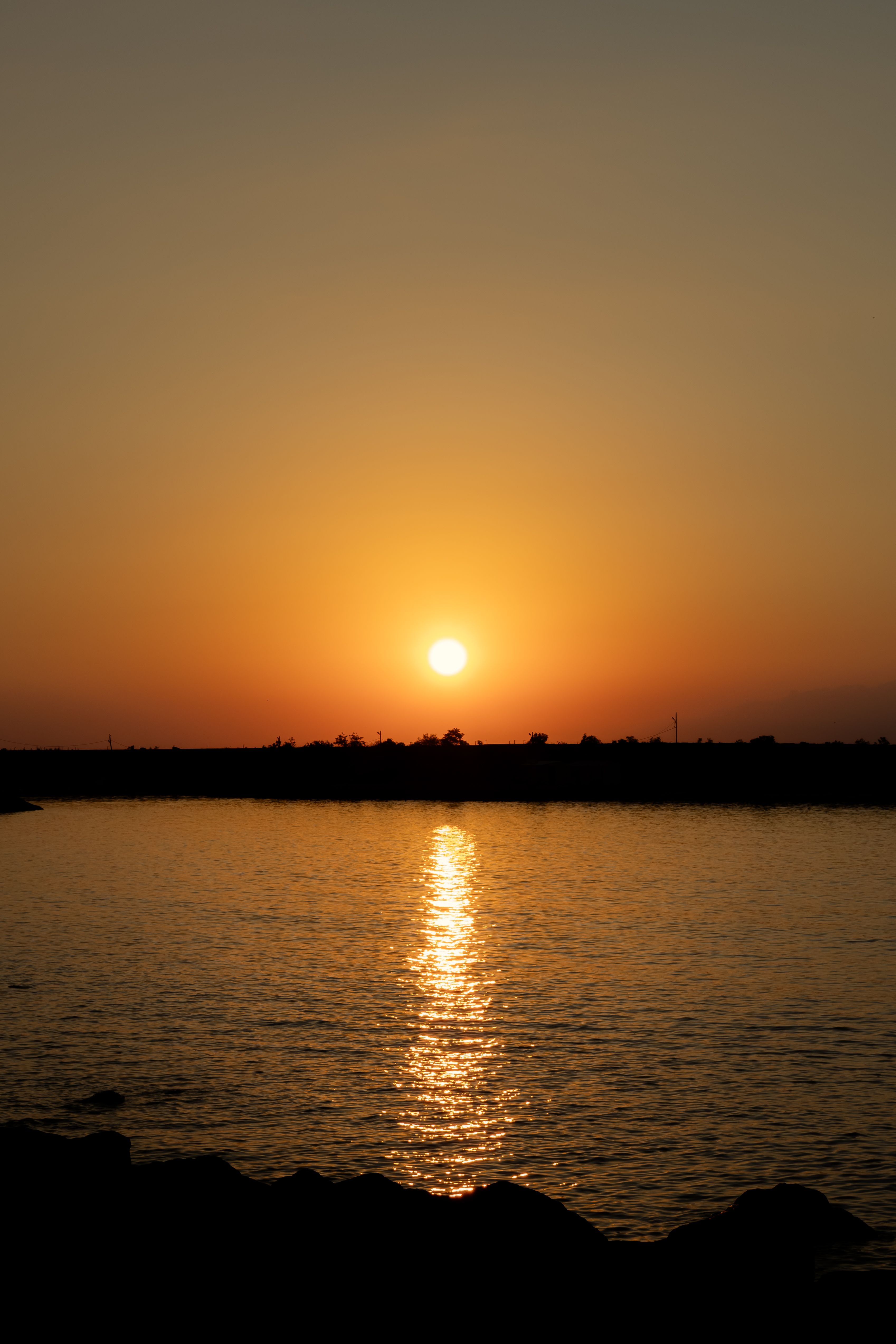 Tranquil Sunset over Pazar's Serene Waterscape · Free Stock Photo