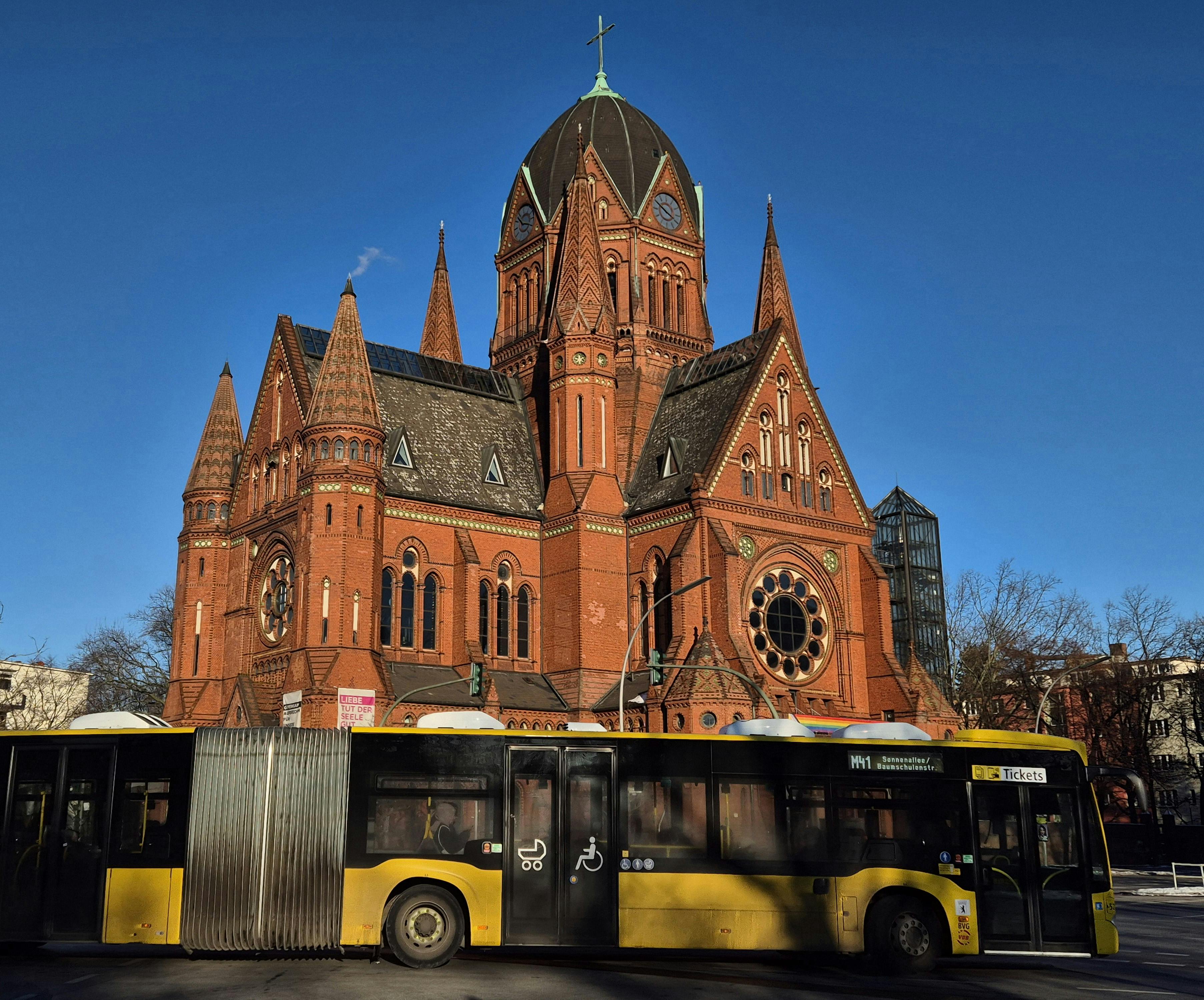 immigration lawyer berlin — Photo by Frederik Wrobel on Pexels
