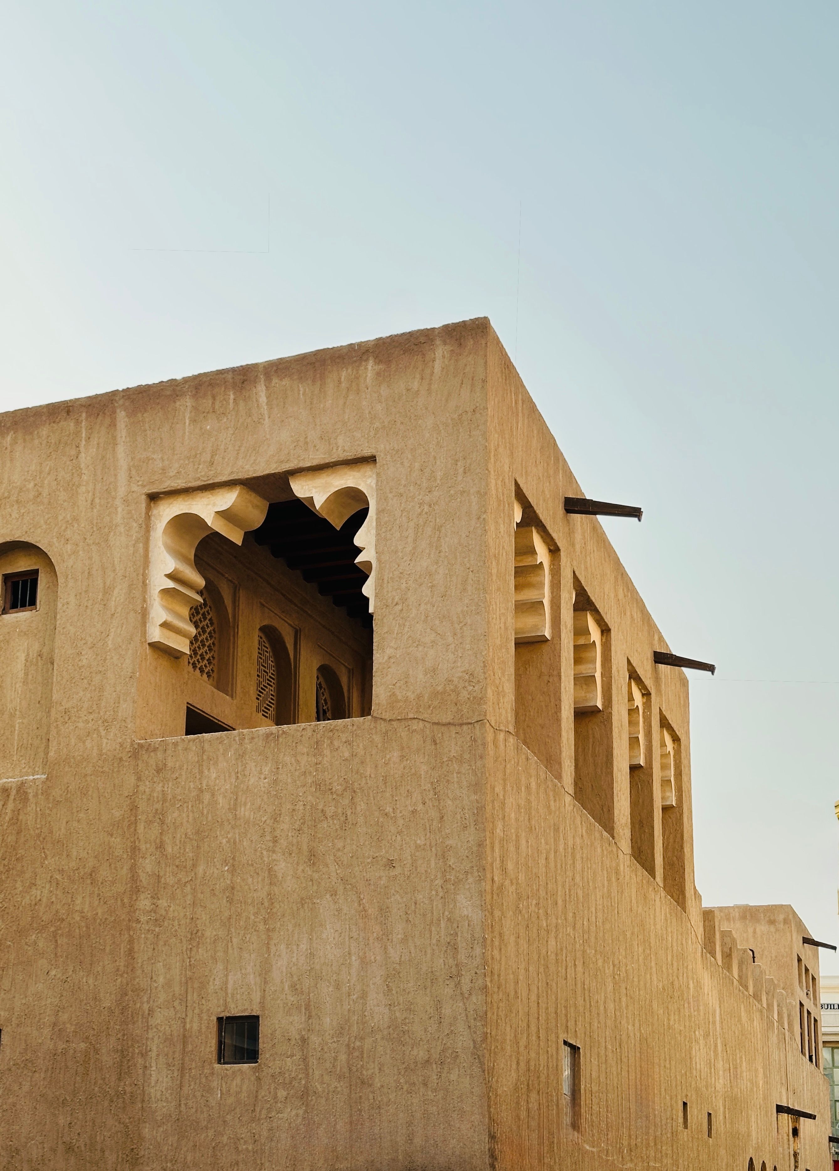 Historic Middle Eastern Architecture with Arches · Free Stock Photo