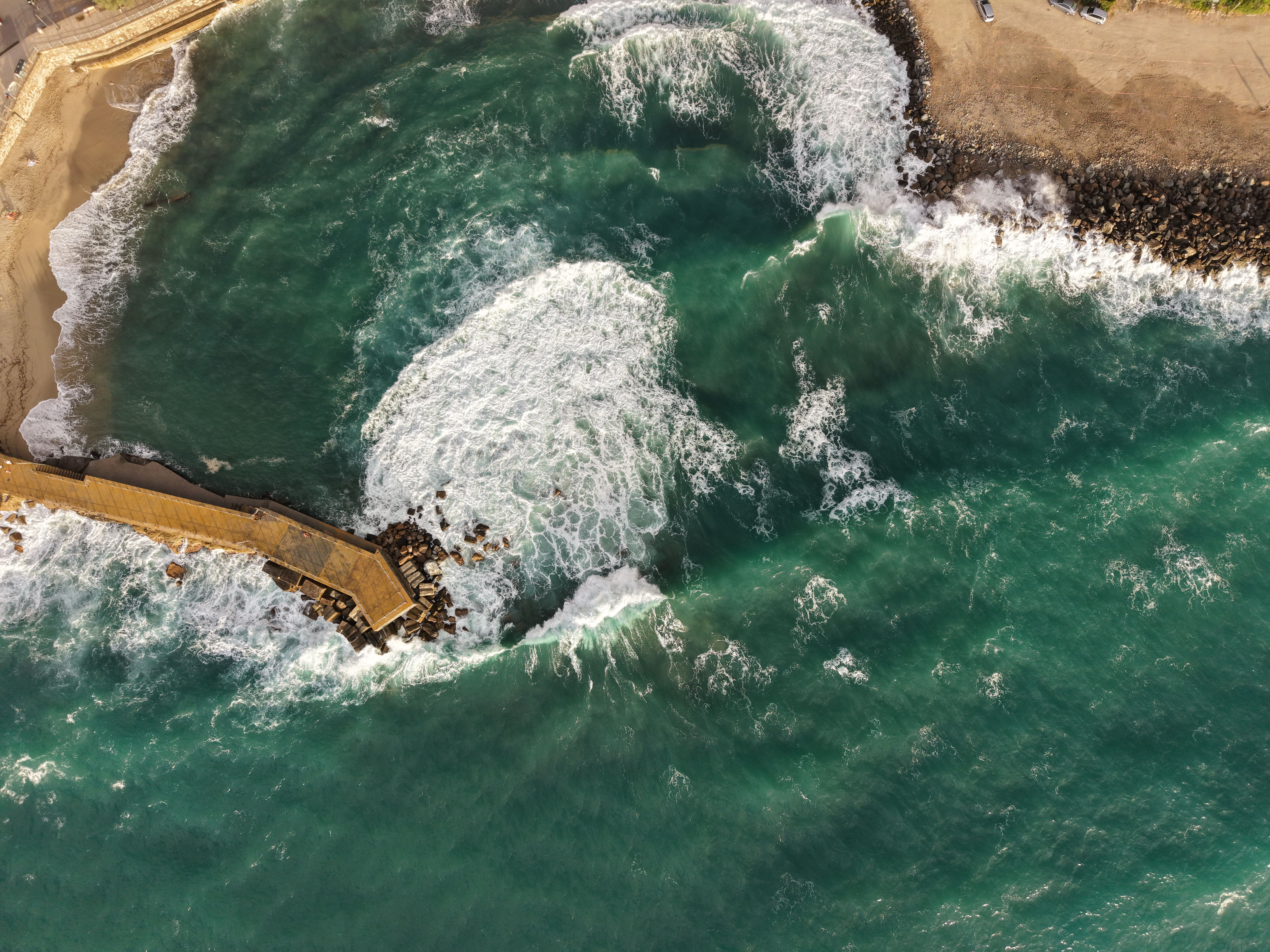 ocean jetty