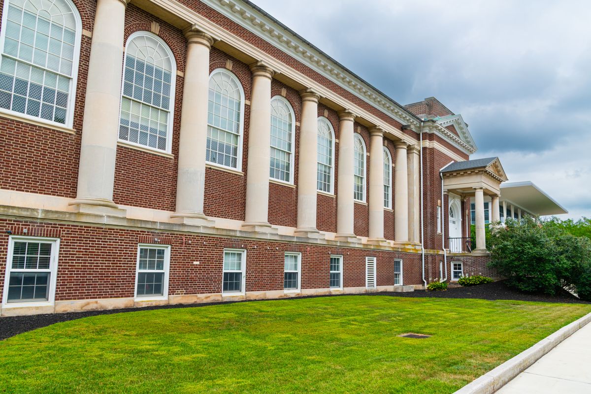 student moves in Turnford — Student Moves in Turnford — the working end of the job