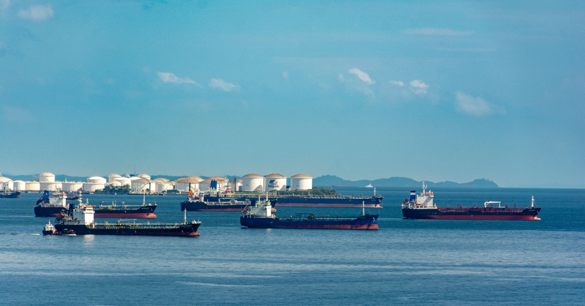 Russian Crude Exports Drop 700,000 BPD in May as Drone Strikes Push Product Loadings to Record Low