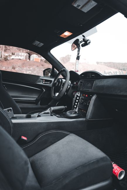 Comparative Analysis with Other Leading Dash Cams