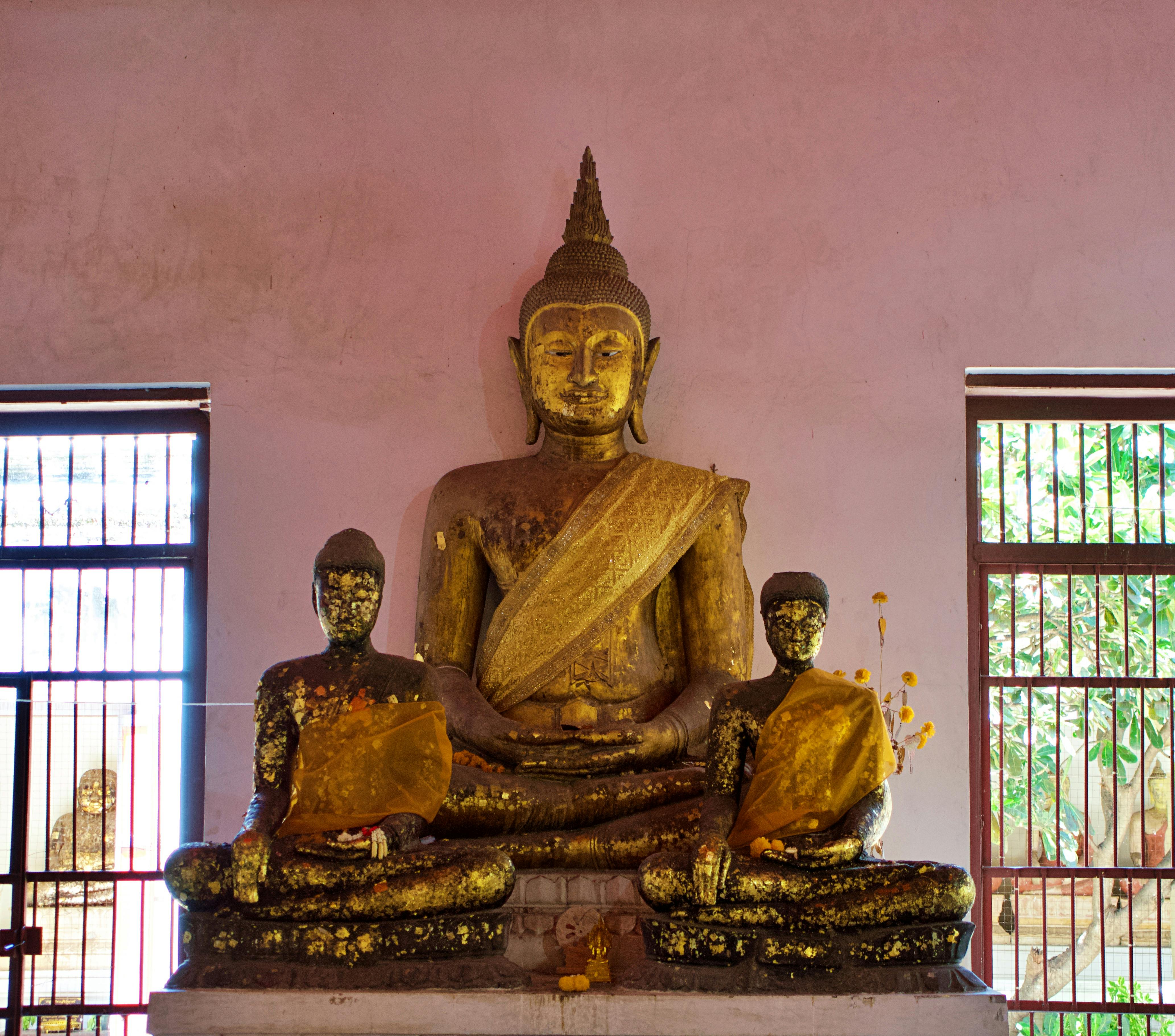 Phra Buddha Dhammacakra