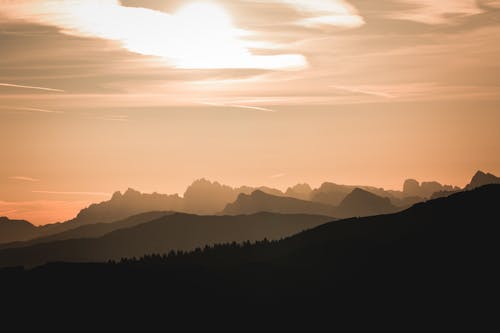 Gratis lagerfoto af bjerge, malerisk, morgengry Lagerfoto