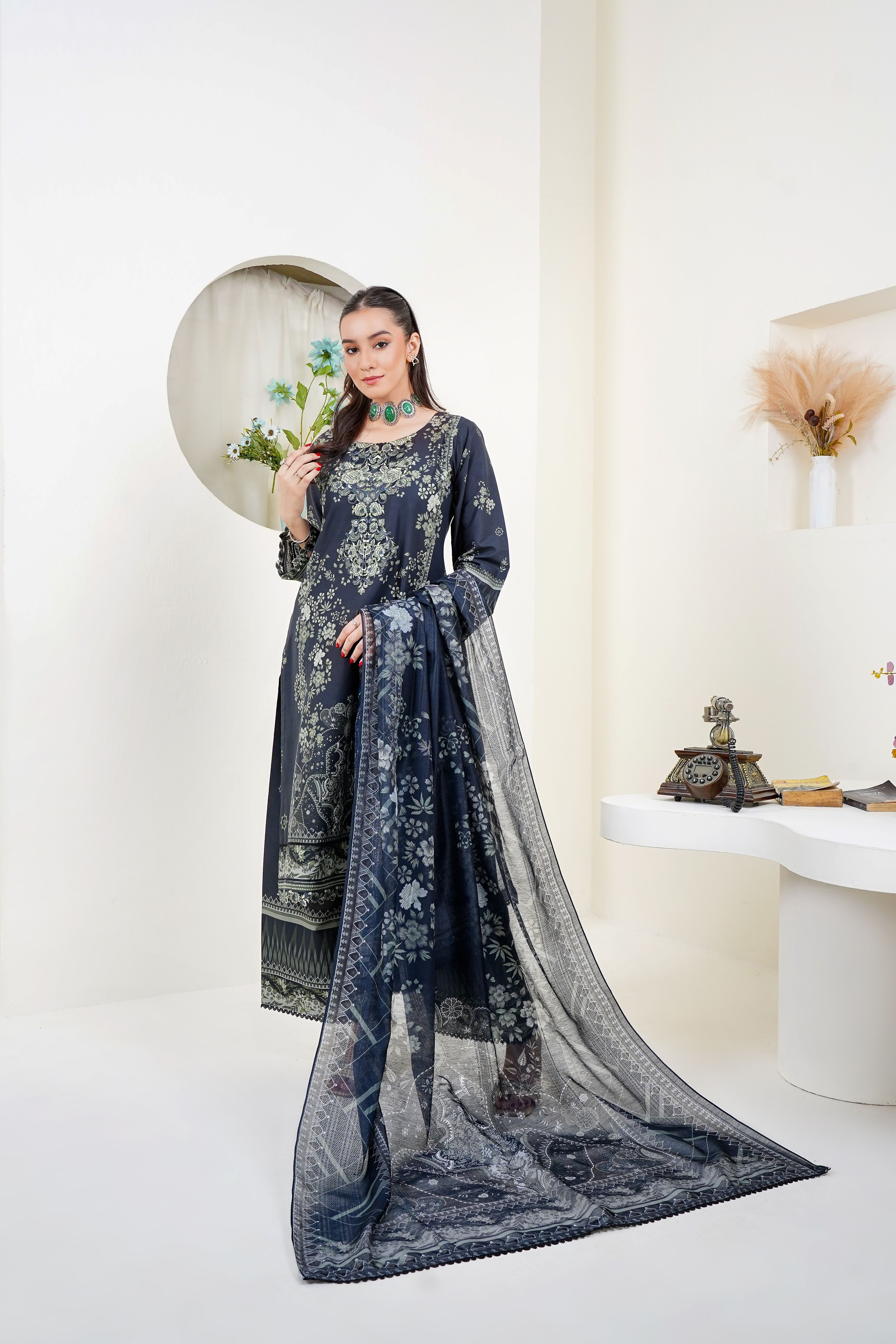 Stunning Traditional Eastern Dress