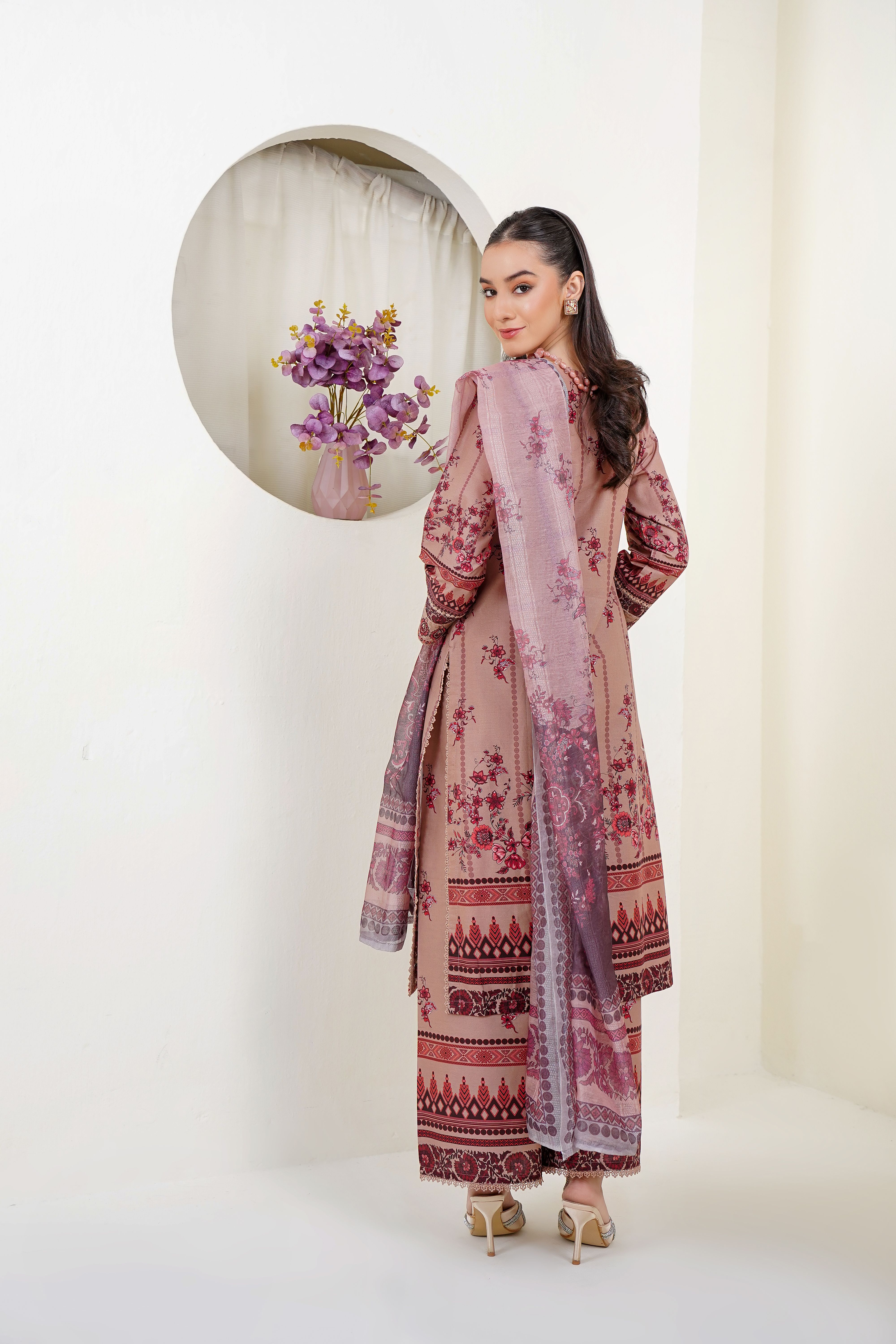 Chic Traditional Eastern Dress