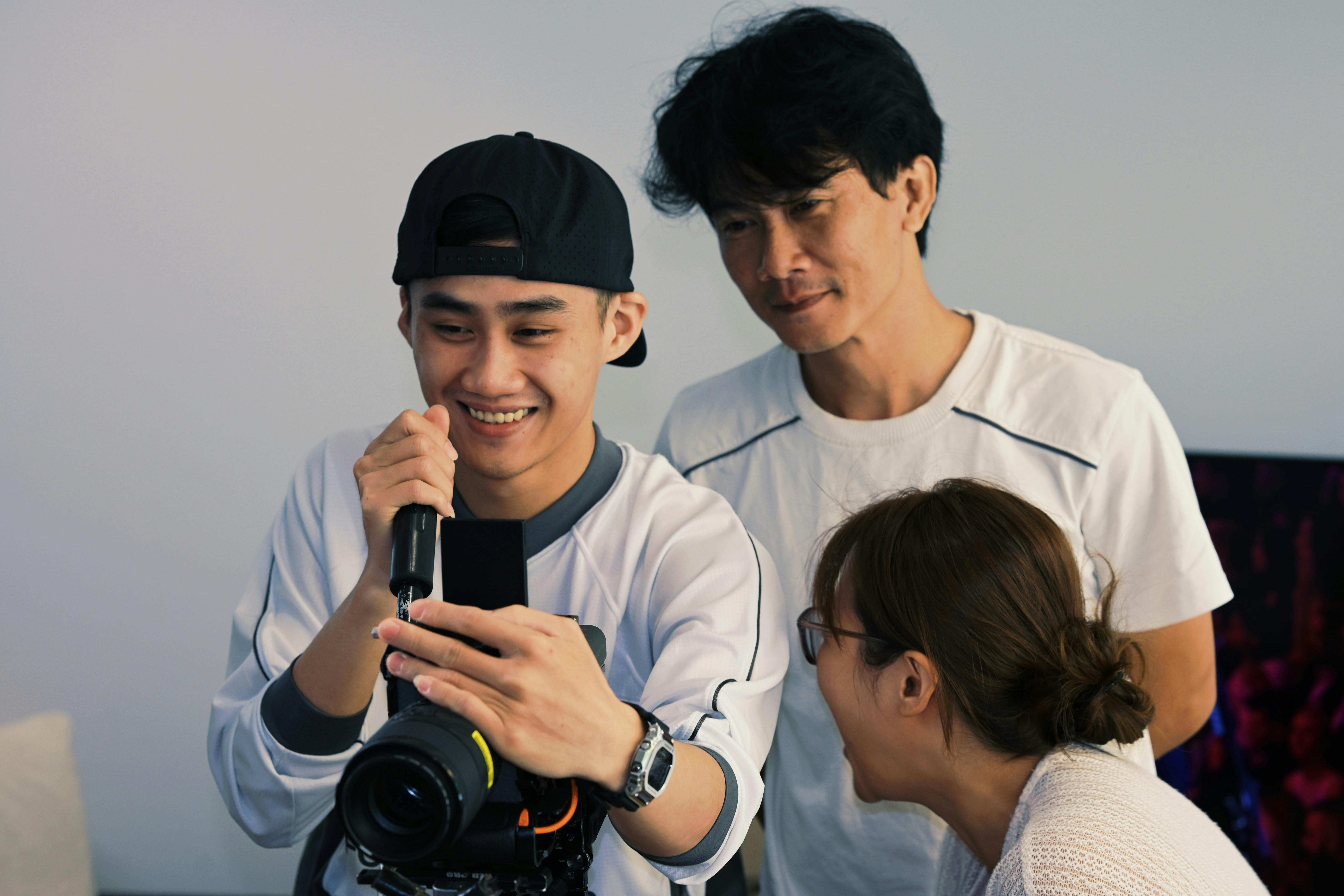 Understanding Telepathy and the Future of Mind-to-Mind Communication Technology