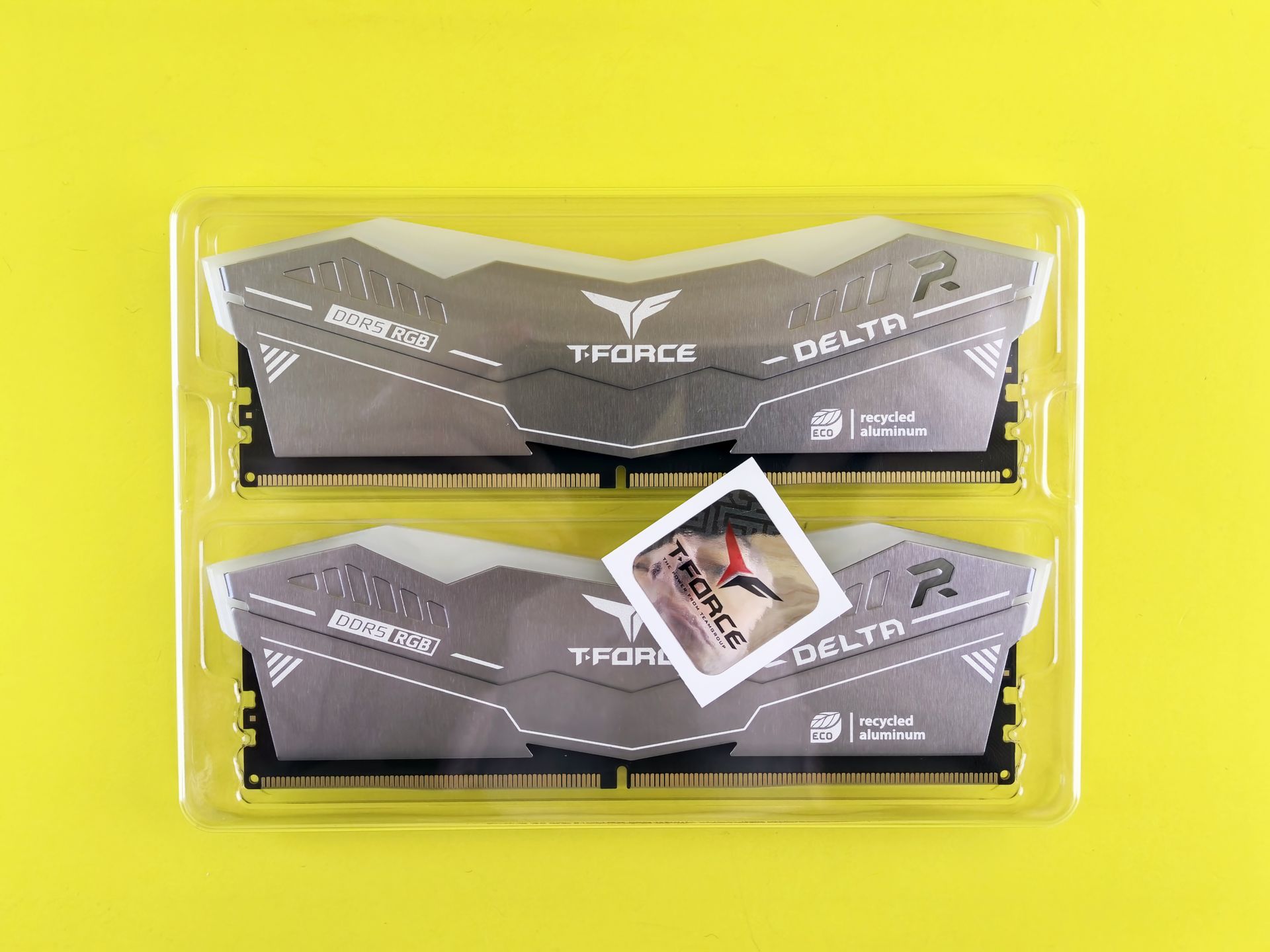 High-performance T-FORCE DDR5 RGB RAM modules with eco-friendly design in packaging.