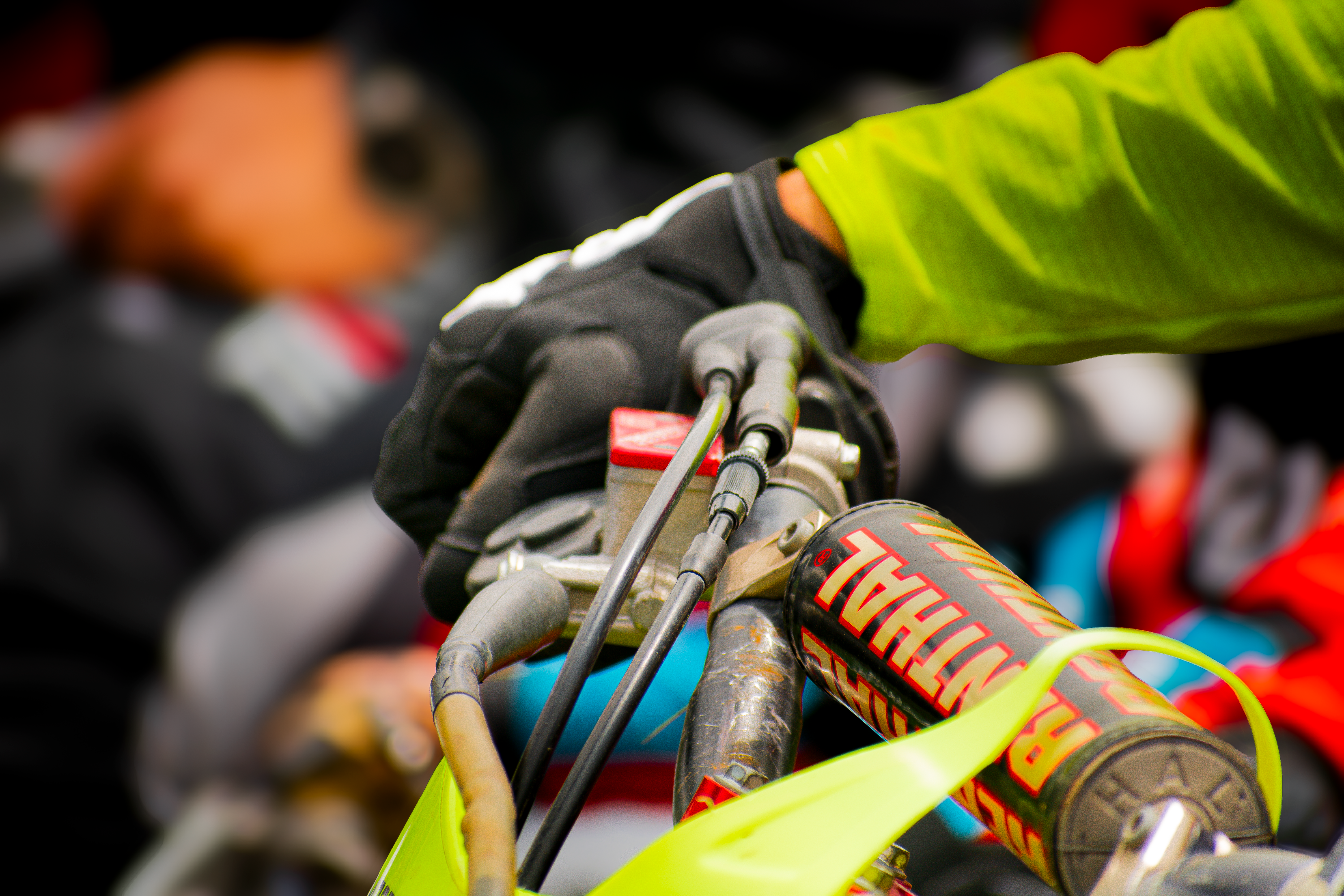 Race Fuel Compared: Gels, Chews & Dr
