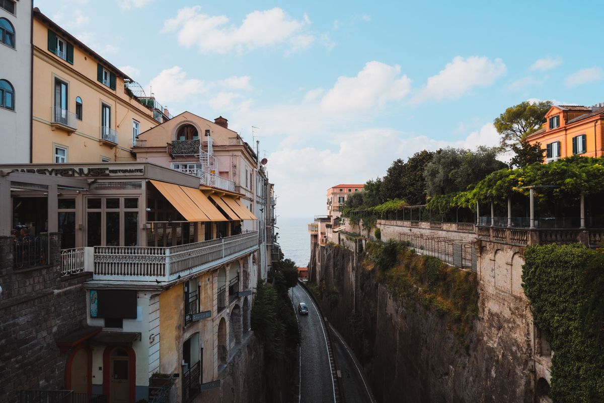 Return to Sorrento for a slow center loop