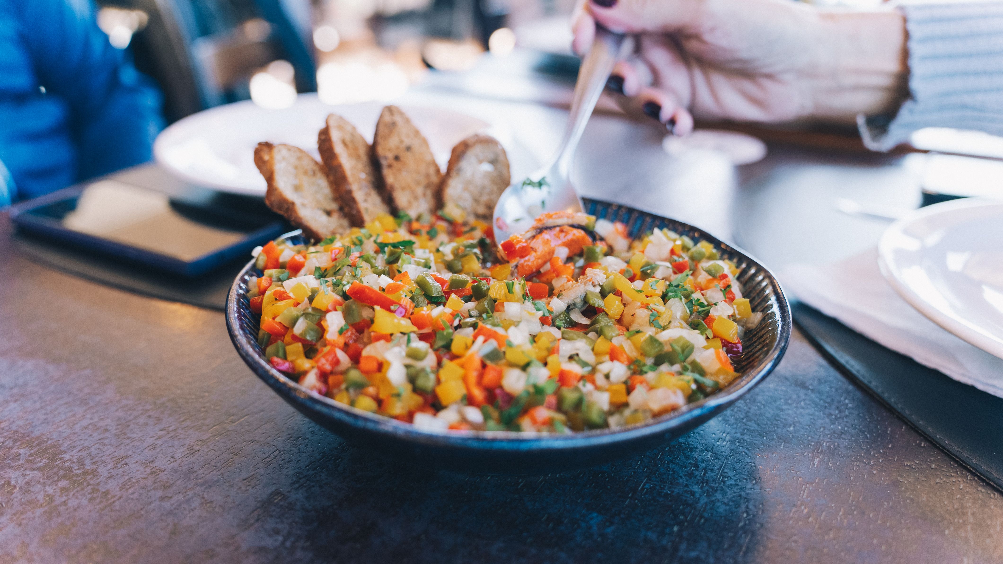 How Optimizing Your Dinner Schedule Accelerates Fat Loss and Improves Metabolism