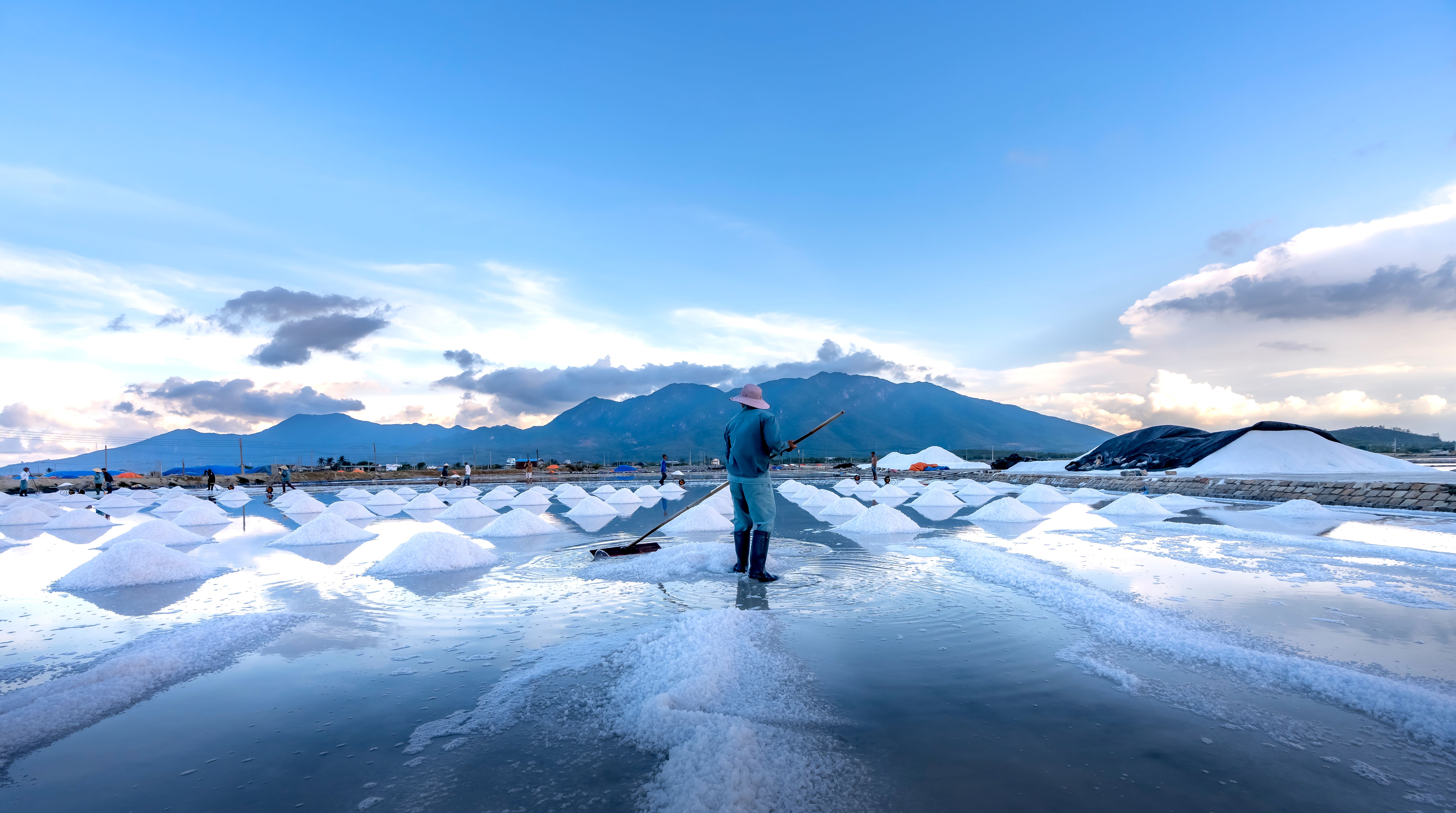 6 BEST Salt Flats Tours from La Paz +Tips Before Booking (2026 Guide!) — Photo by Quang Nguyen Vinh on Pexels