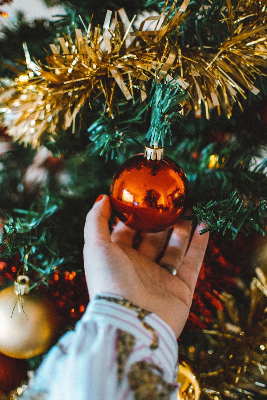 Christmas Decorating on a Budget — Look Expensive for Less