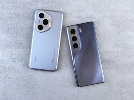 Comparison: Smartphone Photography: expert tips - Featured Image