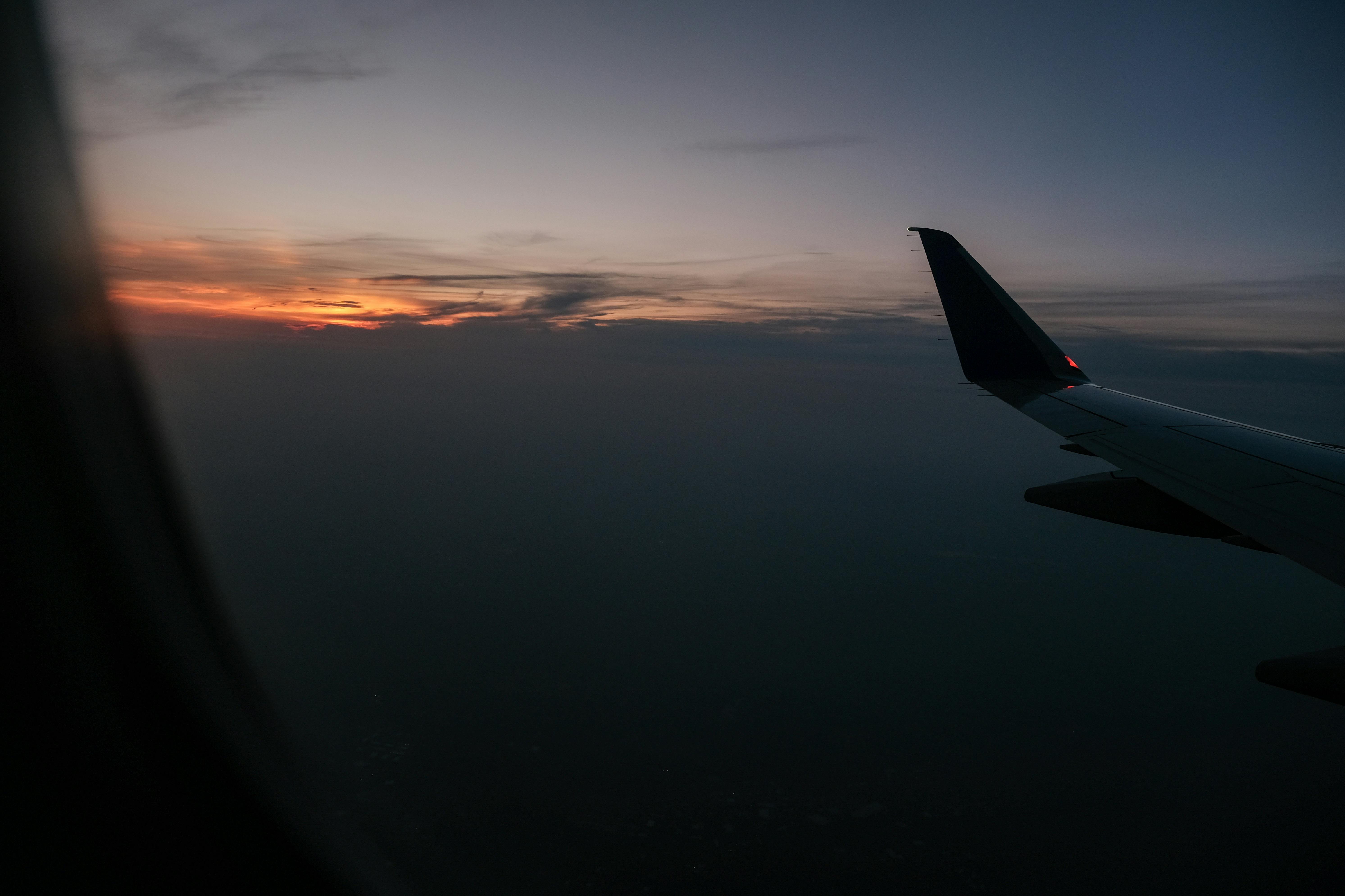 Flight and Vacation Travel Merge as Delta and Airbnb Introduce New Rewards Partnership — Photo by Garrison Gao on Pexels
