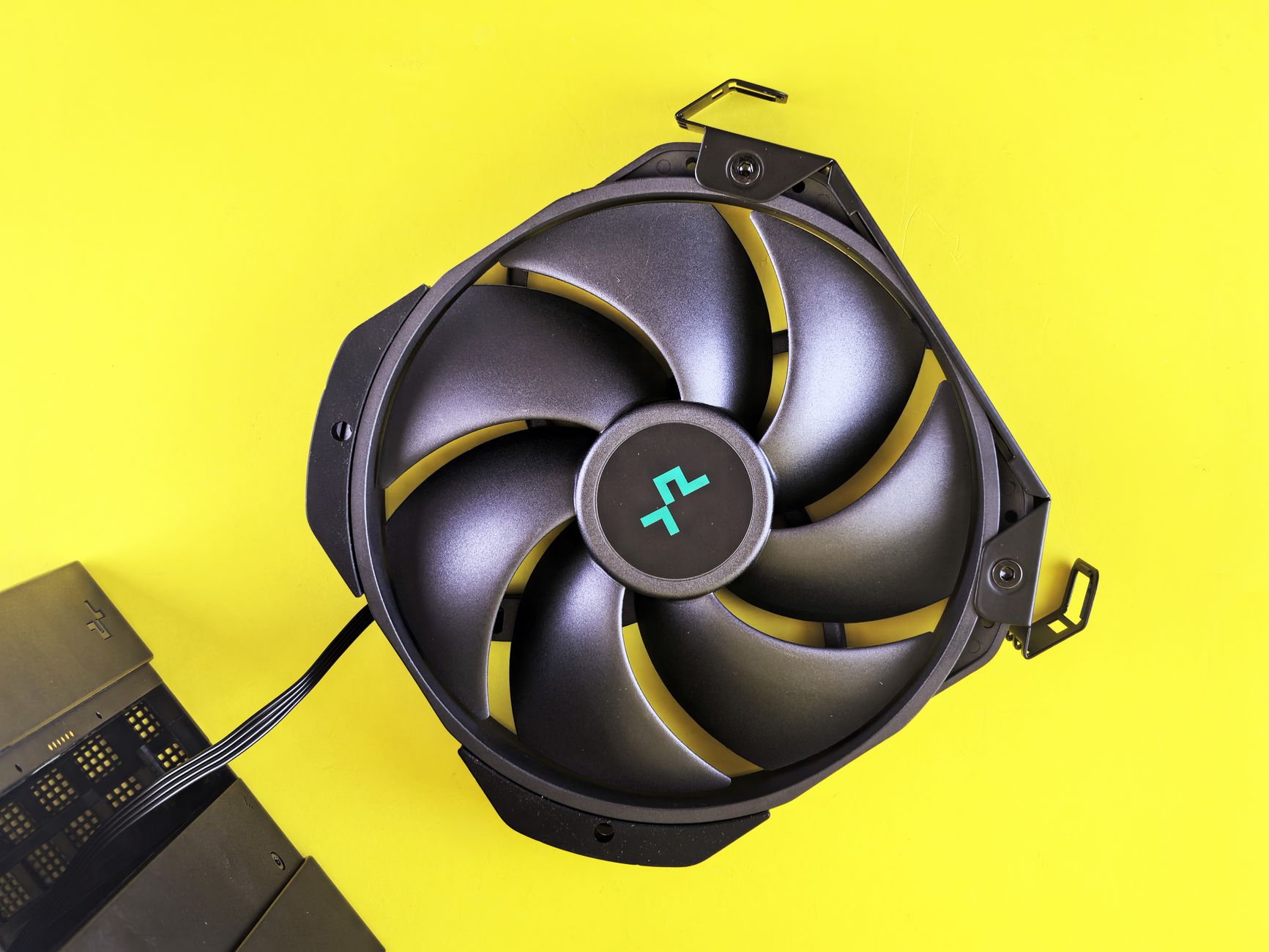 Best Fan for Office 2026: Quiet Desk and Tower Fans for the Workplace