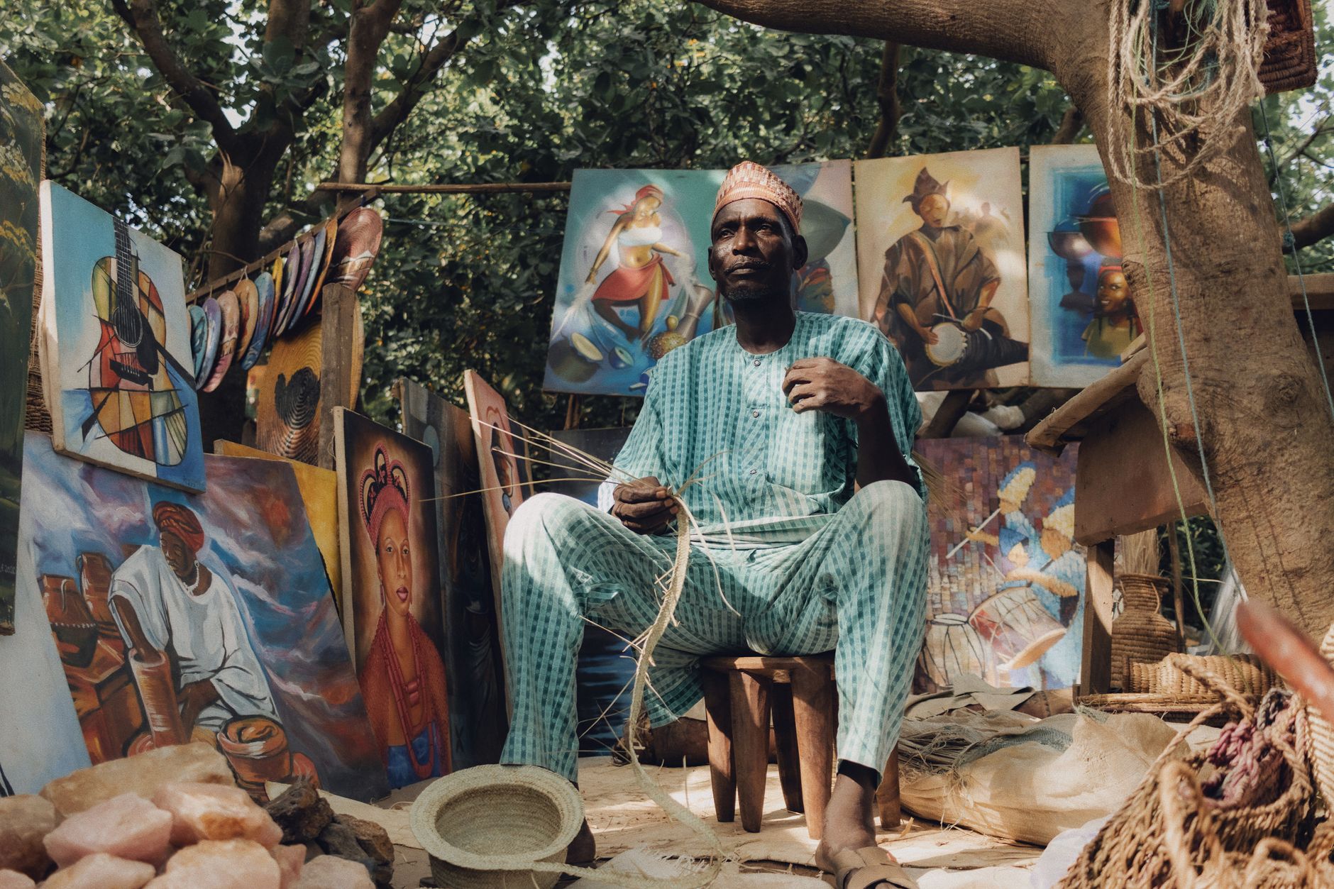 African Contemporary Art Exhibitions: Major Shows and Reviews - A Case Study on the Dakar Biennale's Global Impact