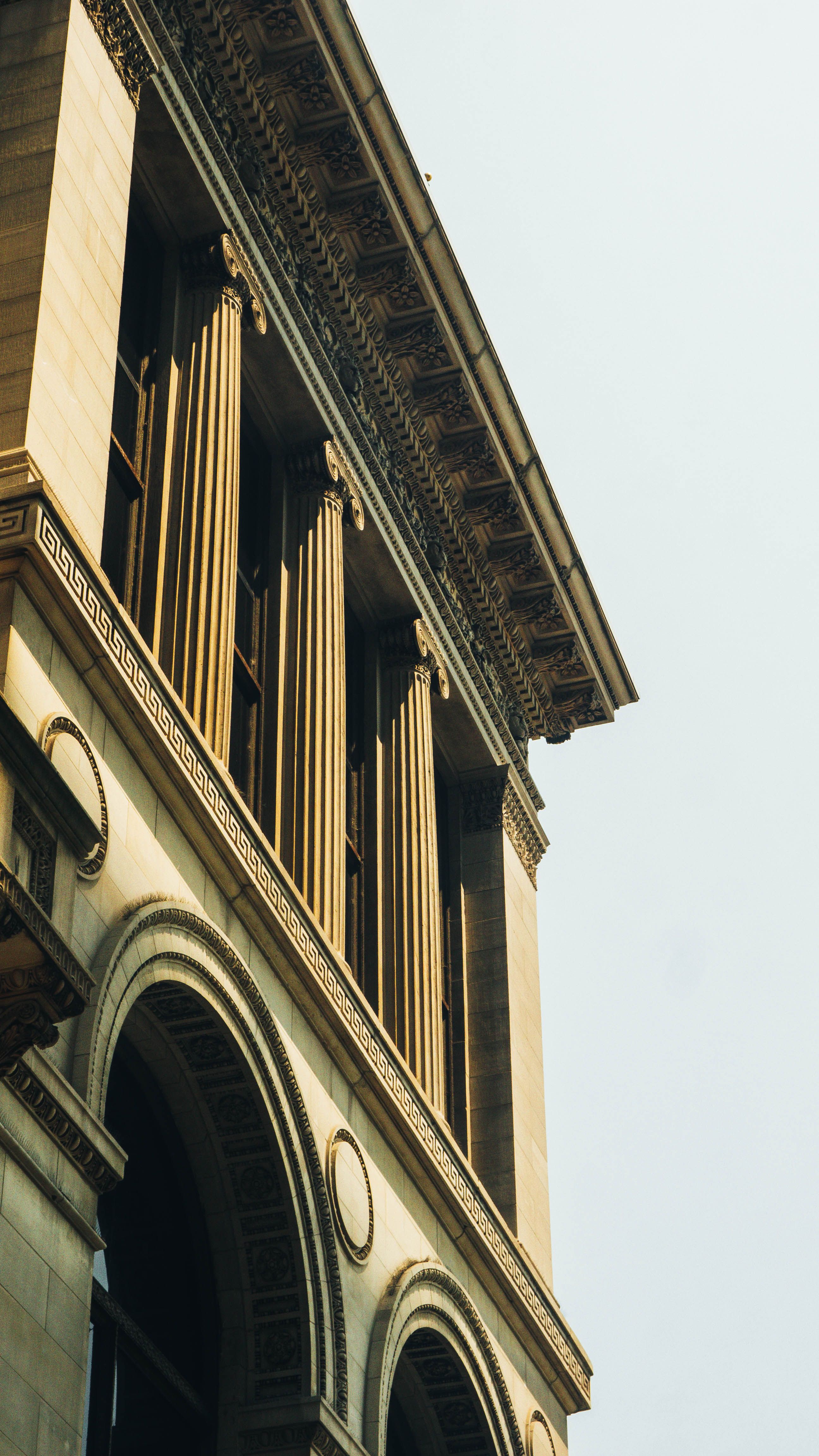 US Treasury building symbolizing bond market policy debate