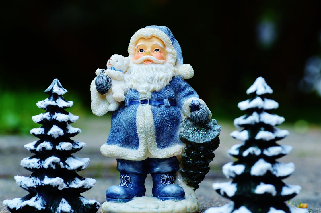 christmas-santa-claus-fig-decoration.jpg