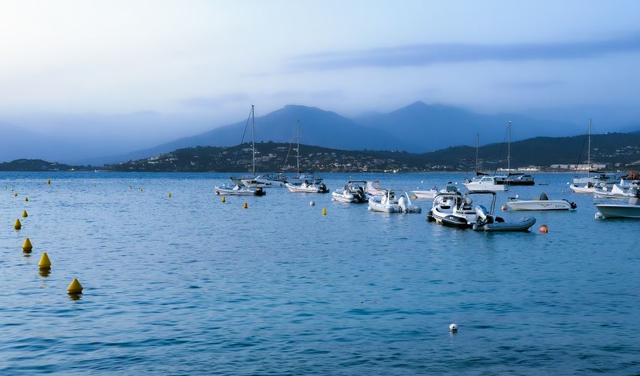 Sortie bateau vers Golfe d'Ajaccio depuis Ajaccio, ideale pour semi-rigide puissant, vedette et voilier