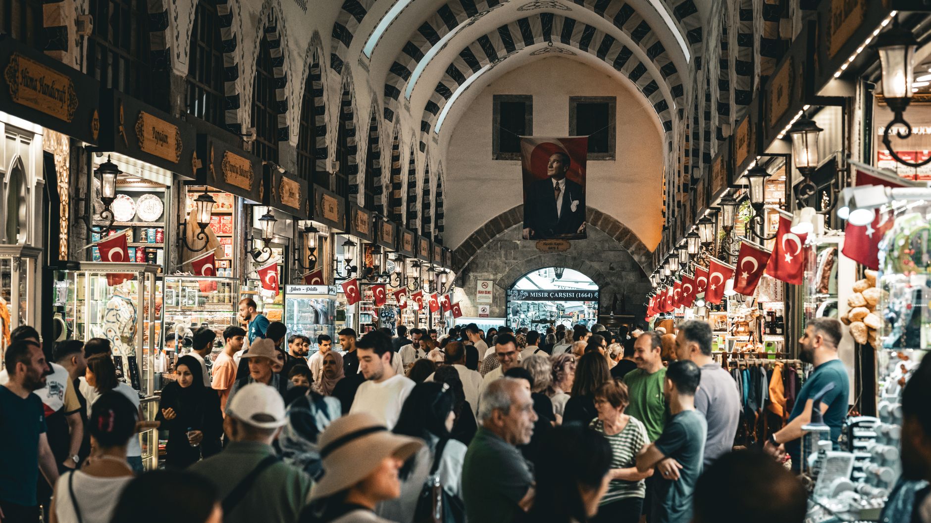 Geopolitical Escalation in Middle East Triggers Market Volatility Risks