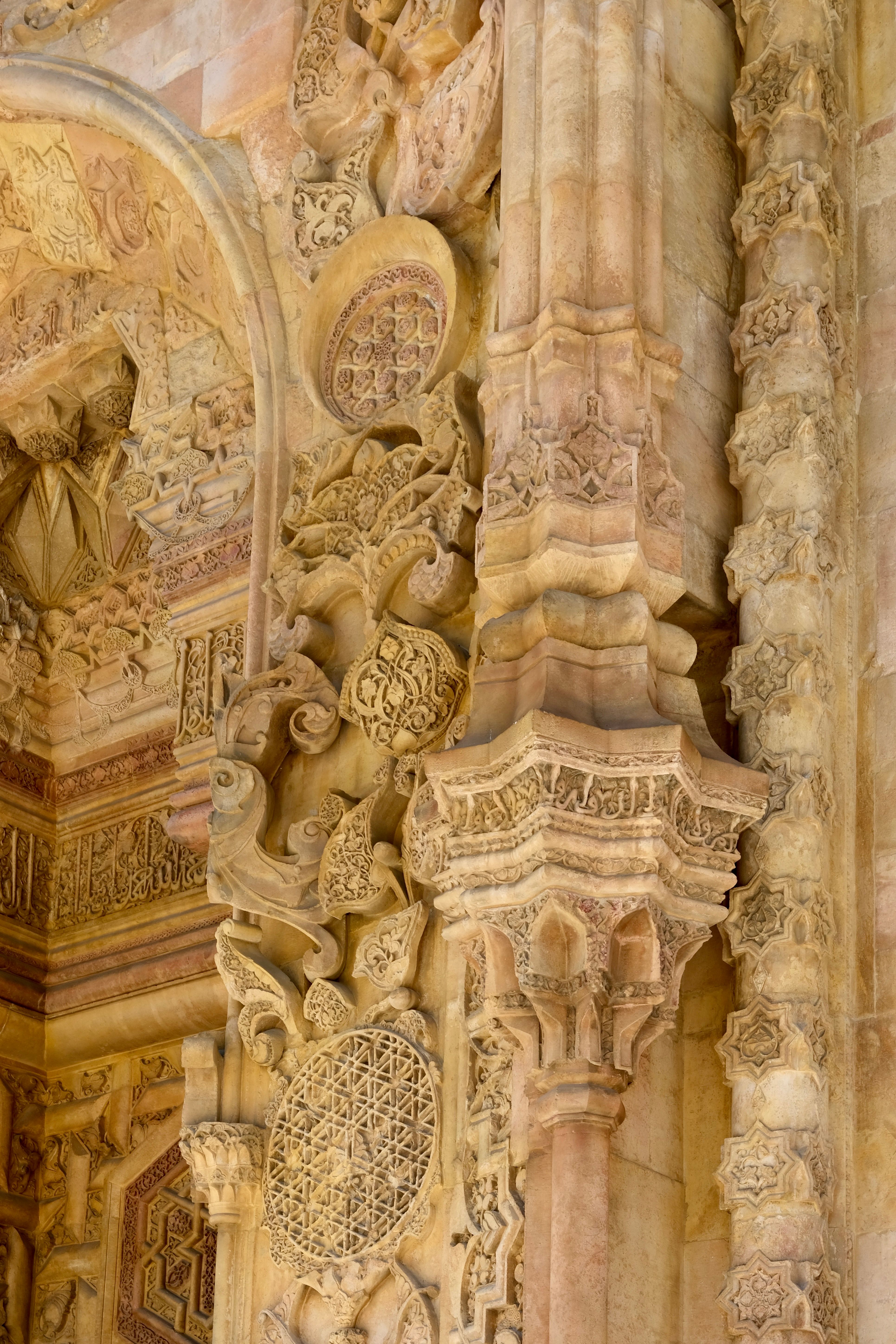 Intricate Architectural Details of Ancient Structure · Free Stock Photo