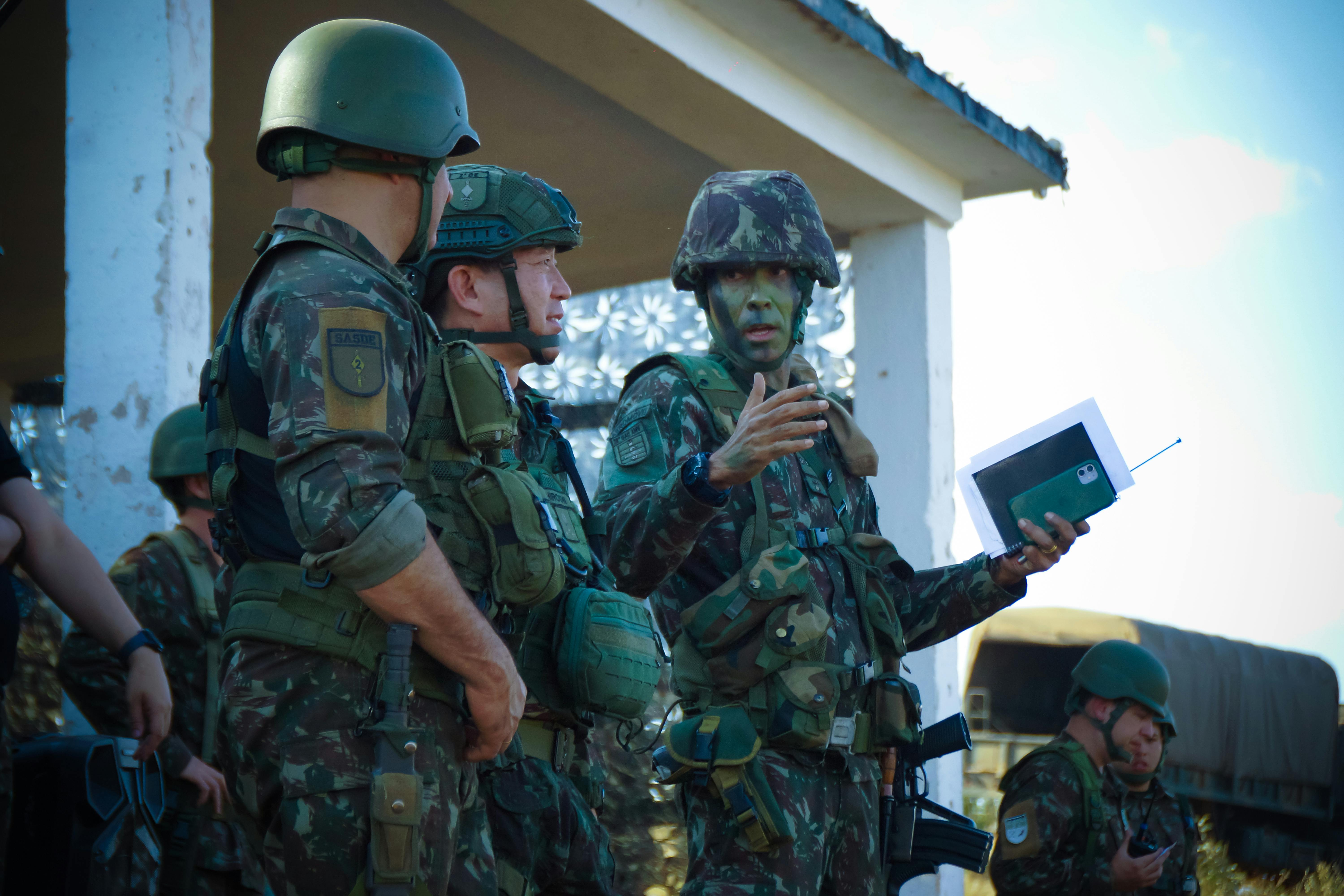 國防副部長徐斯儉接見義國會訪團 促進雙邊軍事合作