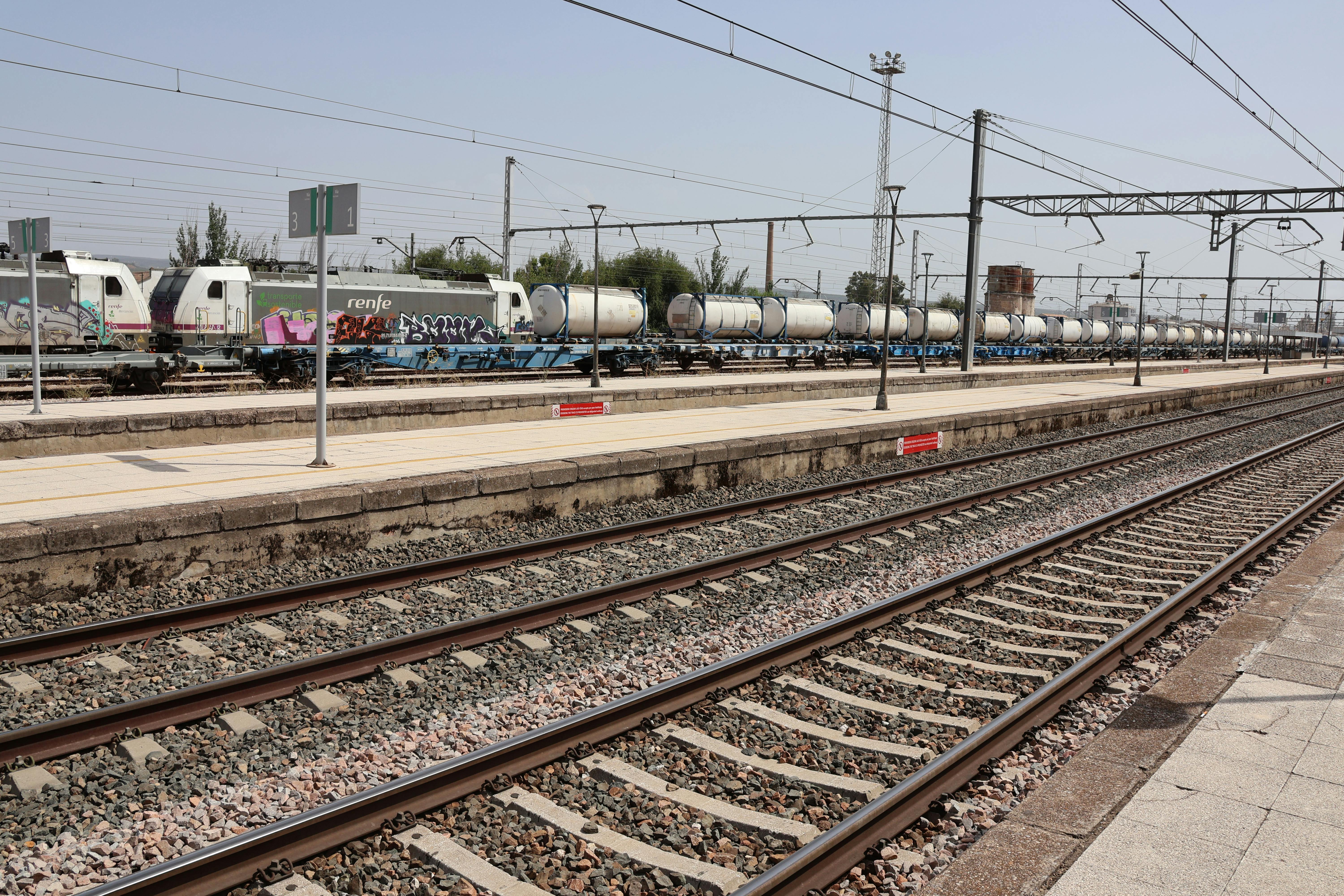 Railway levanta $100 millones para desafiar a AWS con infraestructura nativa para la era de la IA