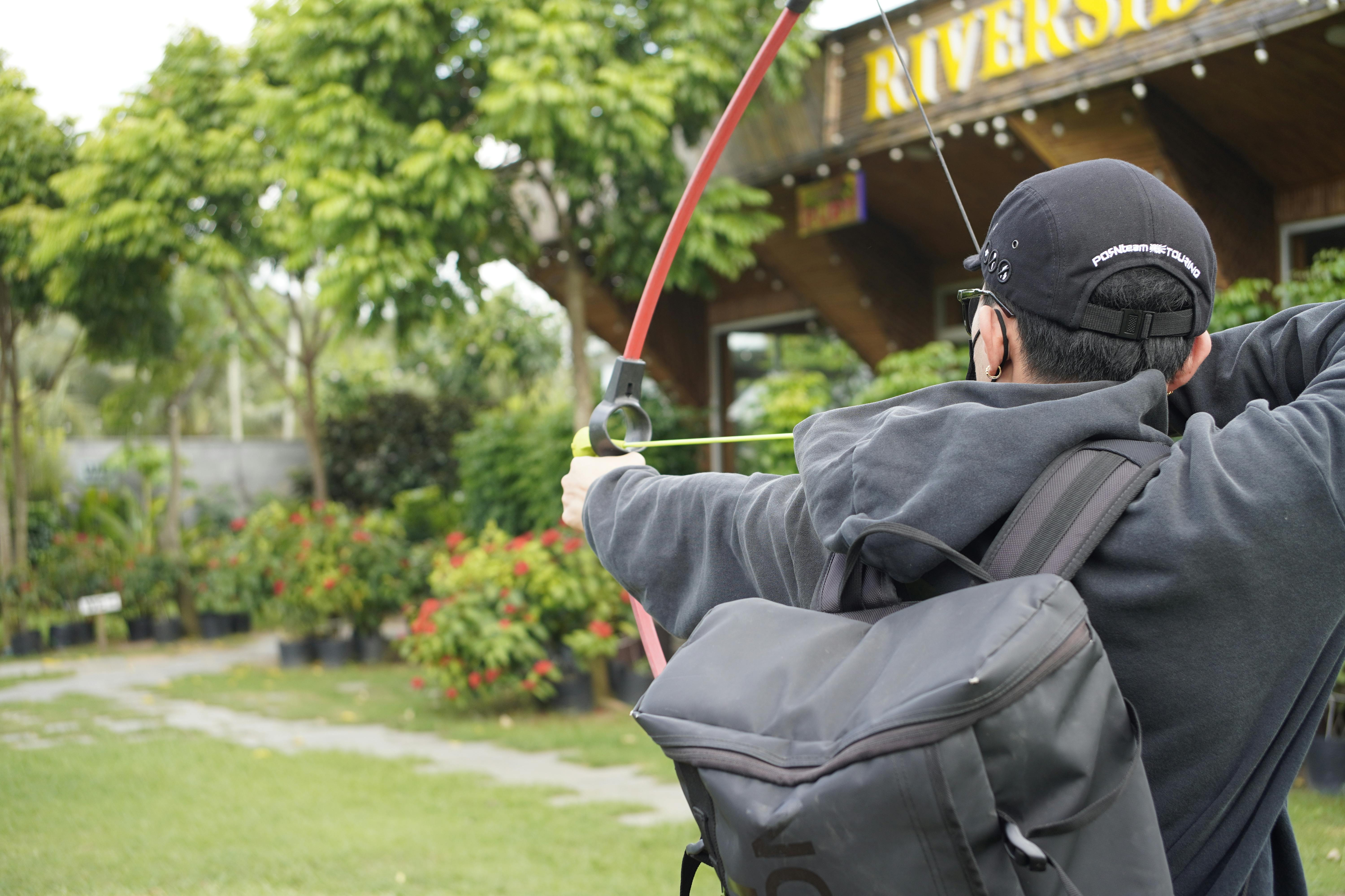 CDU, Merz target 'lifestyle part-time' work in Germany — Photo by Phú Nguyễn on Pexels