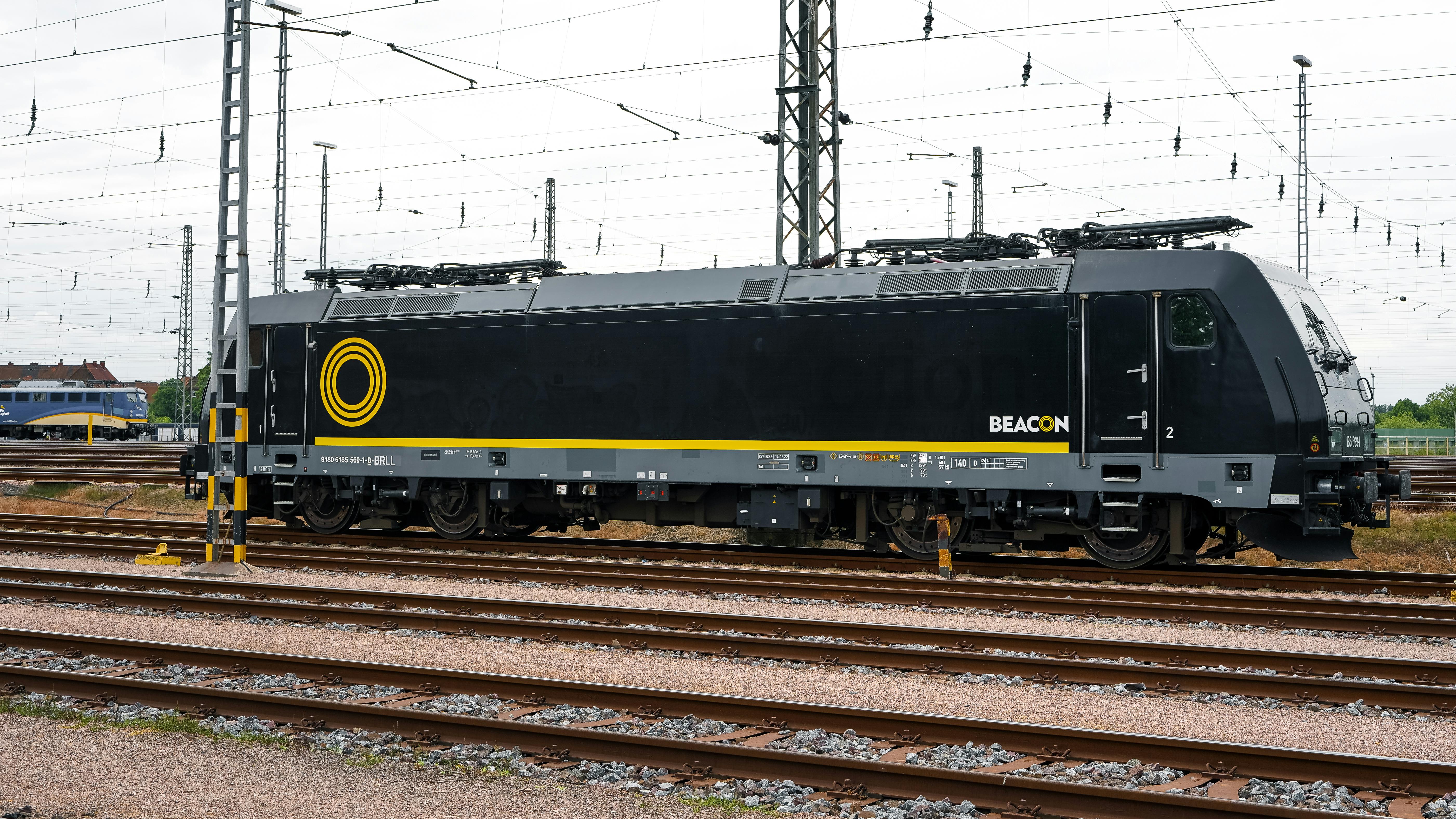 Electric Microliner Makes Pitch To Be a Travel Disruptor — Photo by Wolfgang Weiser on Pexels