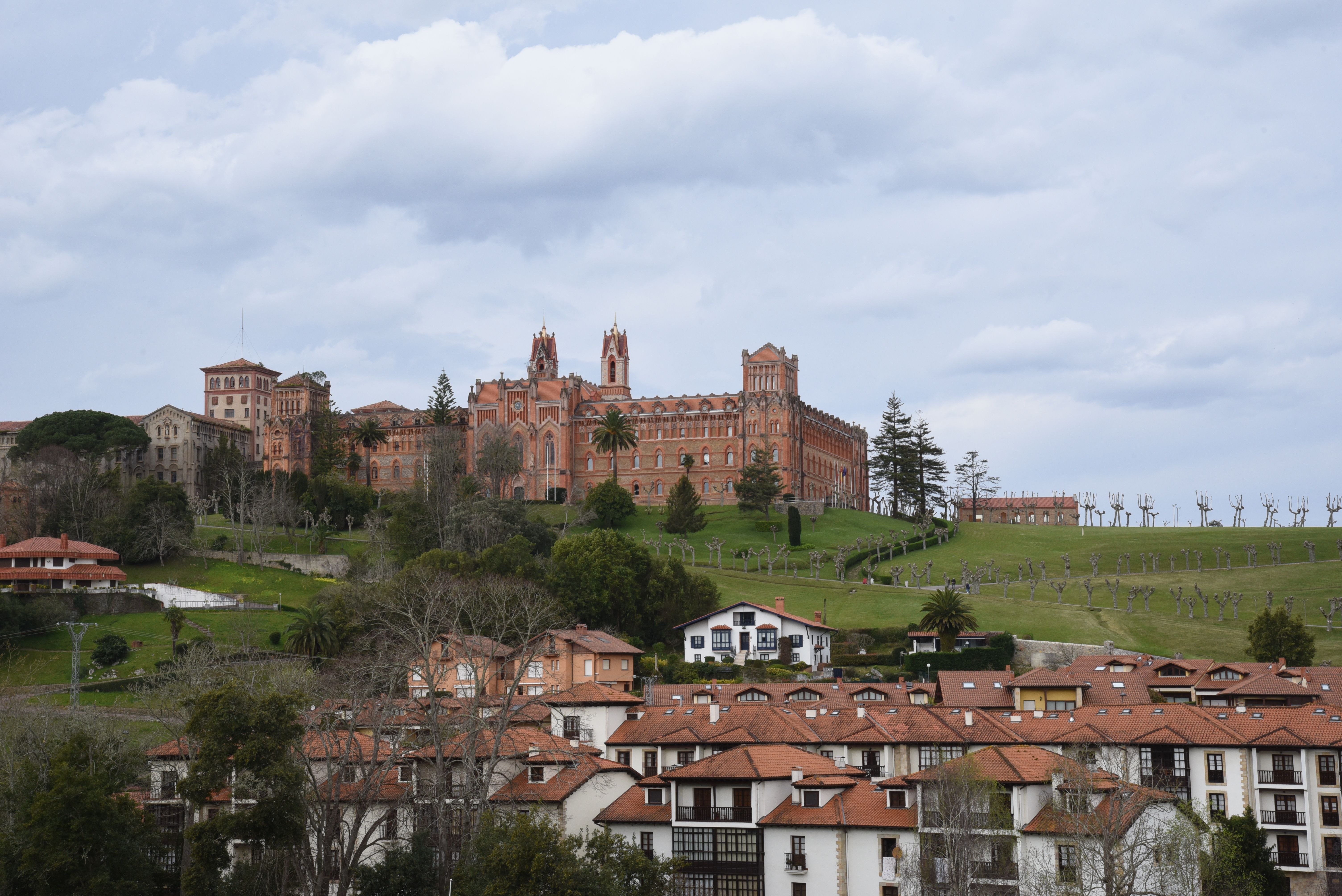 Universidad Pontificia Comillas
