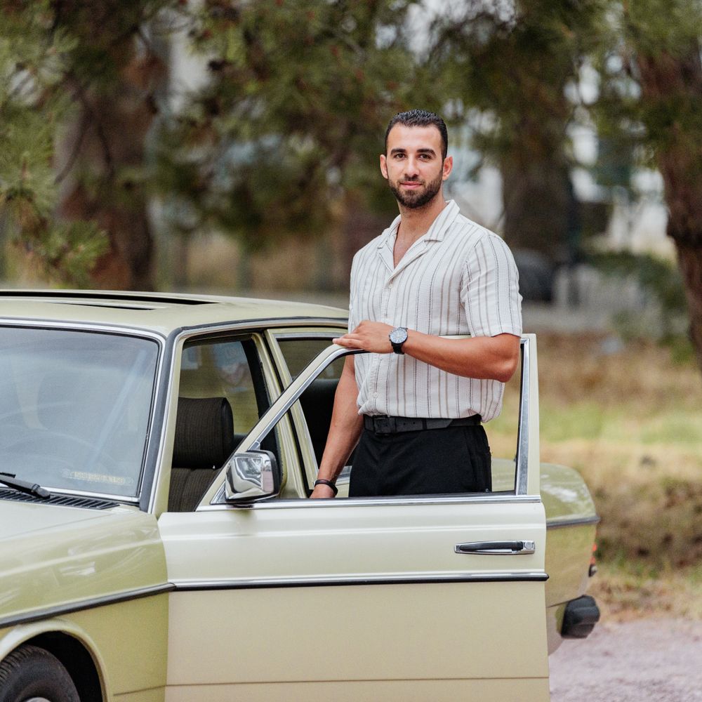 Skipsea — student move with boxes and a van