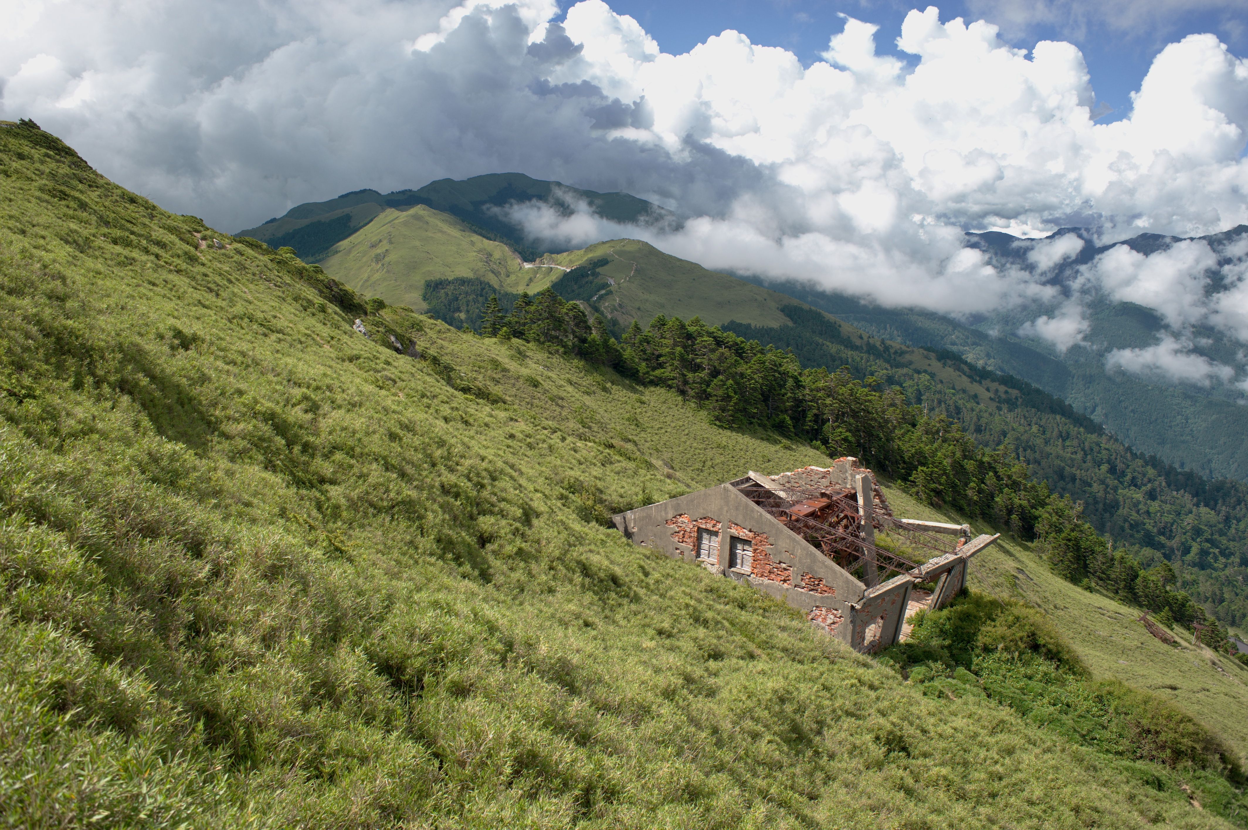 Rustic Ruins in Tai Lung Ridge, Taiwan Mountains · Free Stock Photo
