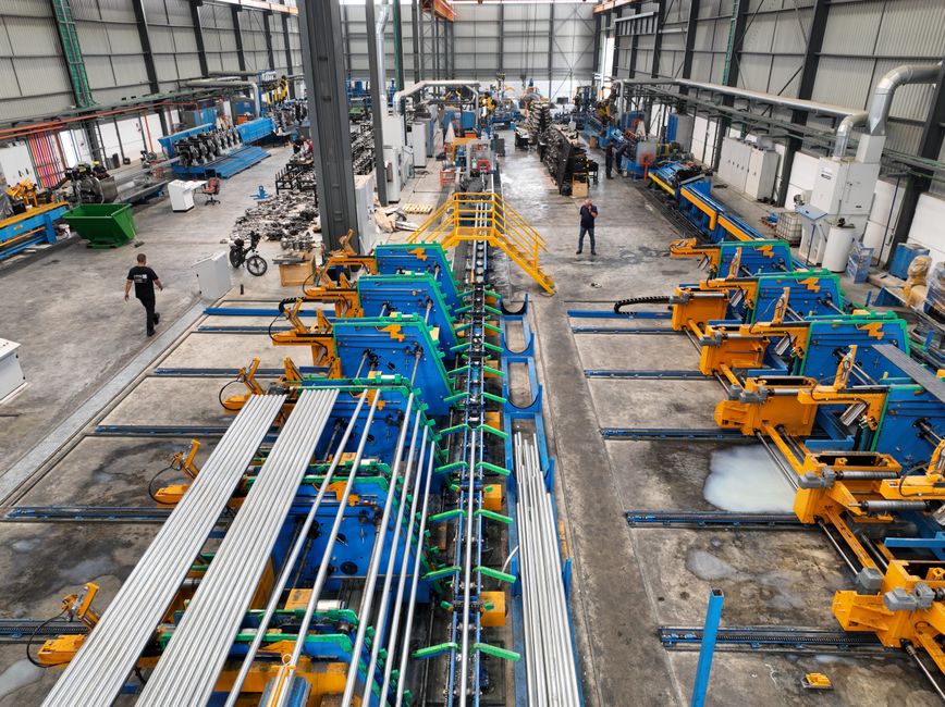 Lotus Technology (LOT) Reports Q4 revenue of $163M