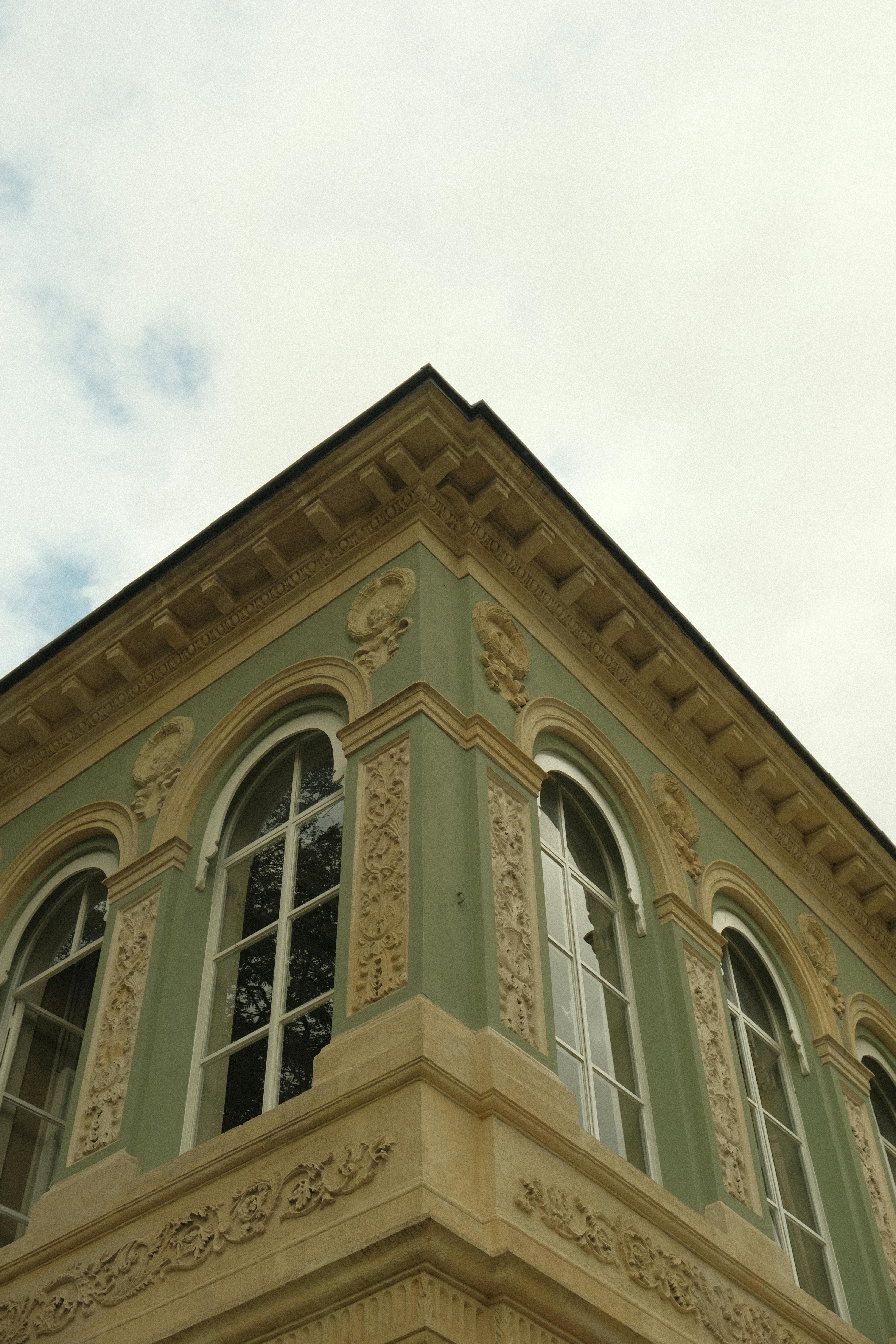 Miễn phí Kiến trúc theo phong cách Ottoman thanh lịch ở Tophane, Istanbul, trưng bày thiết kế hoa văn tinh xảo. Ảnh lưu trữ