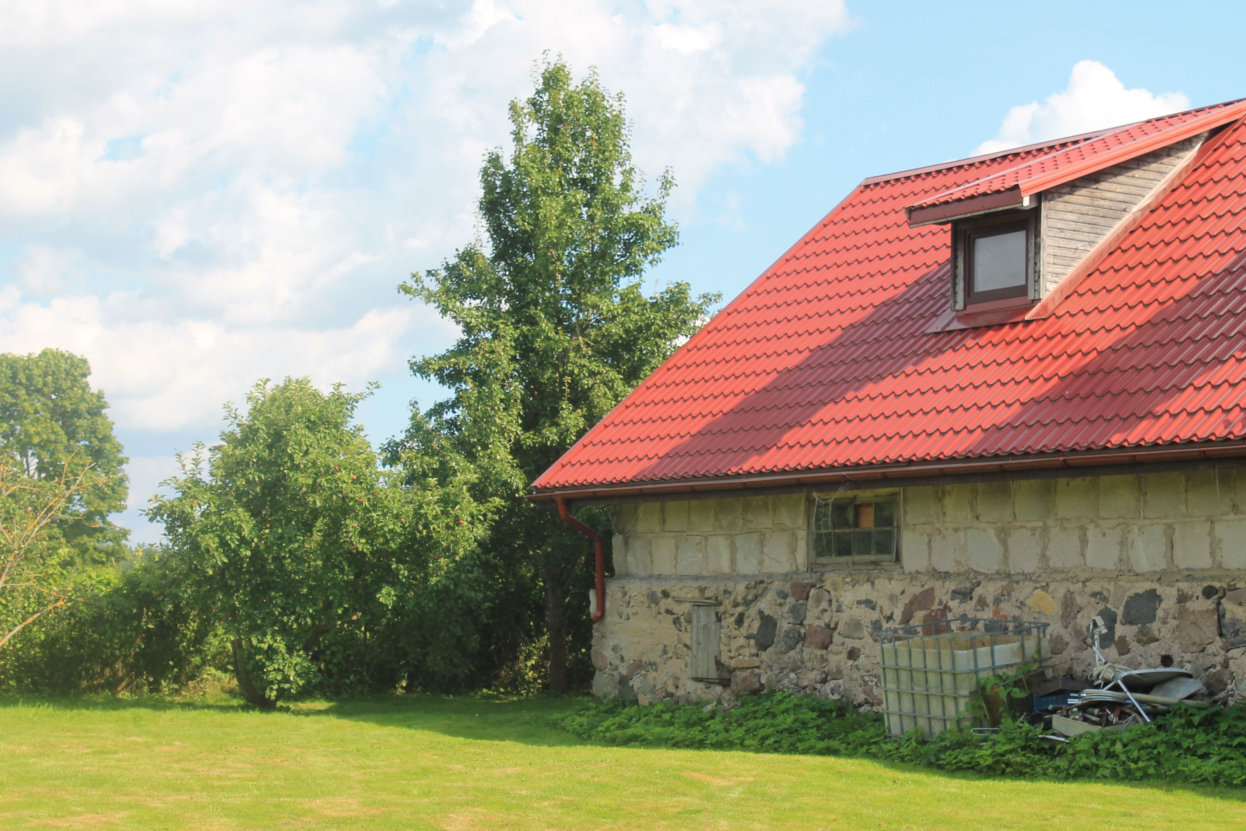 A traditional Lithuanian sodyba (rural guesthouse) with a sauna in Aukštaitija National Park