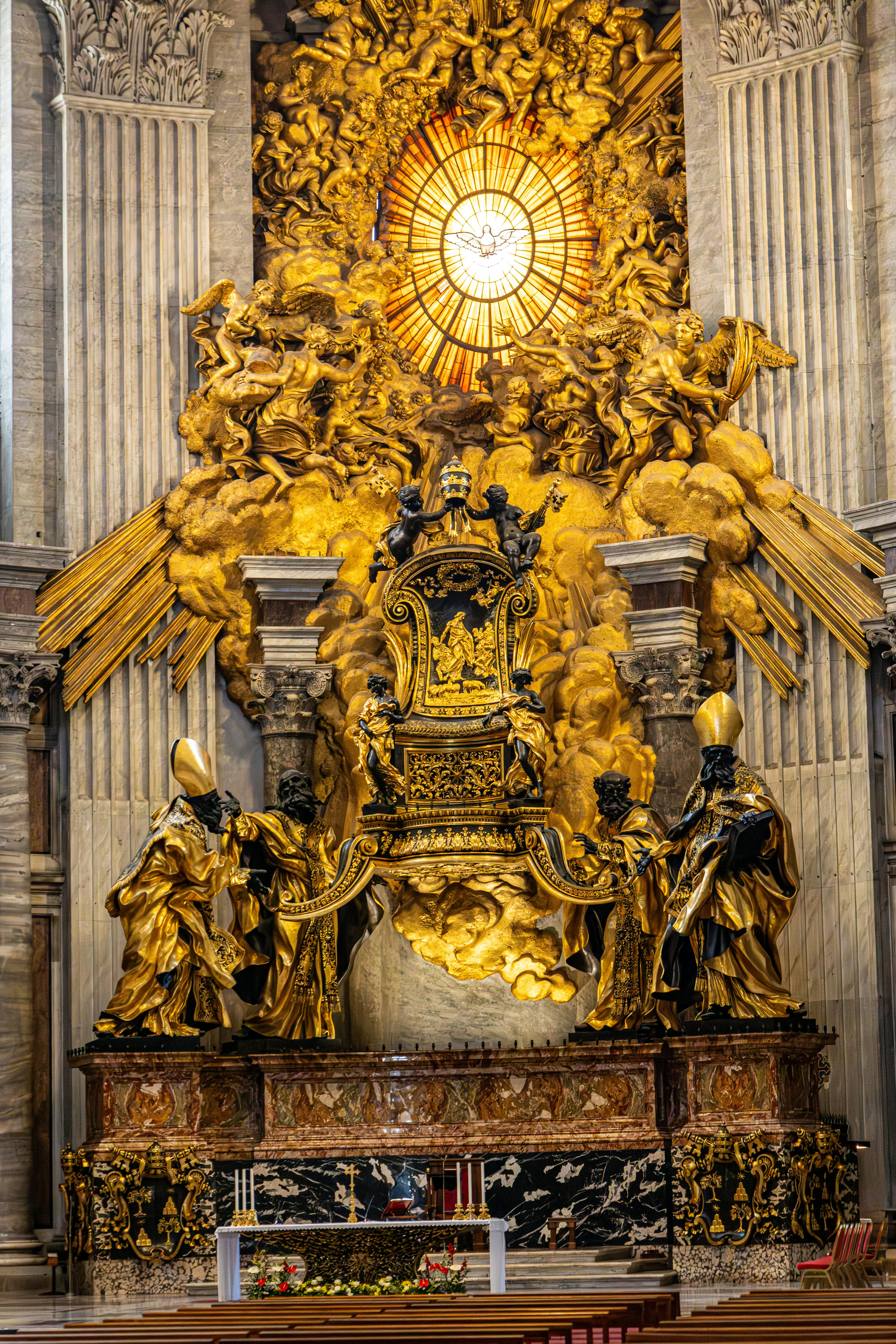 File:Rome StPeter Chairs.jpg - Wikimedia Commons, image size:4160x6240