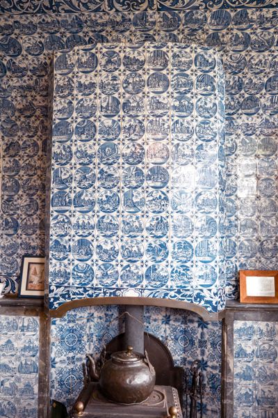 Delftware pottery